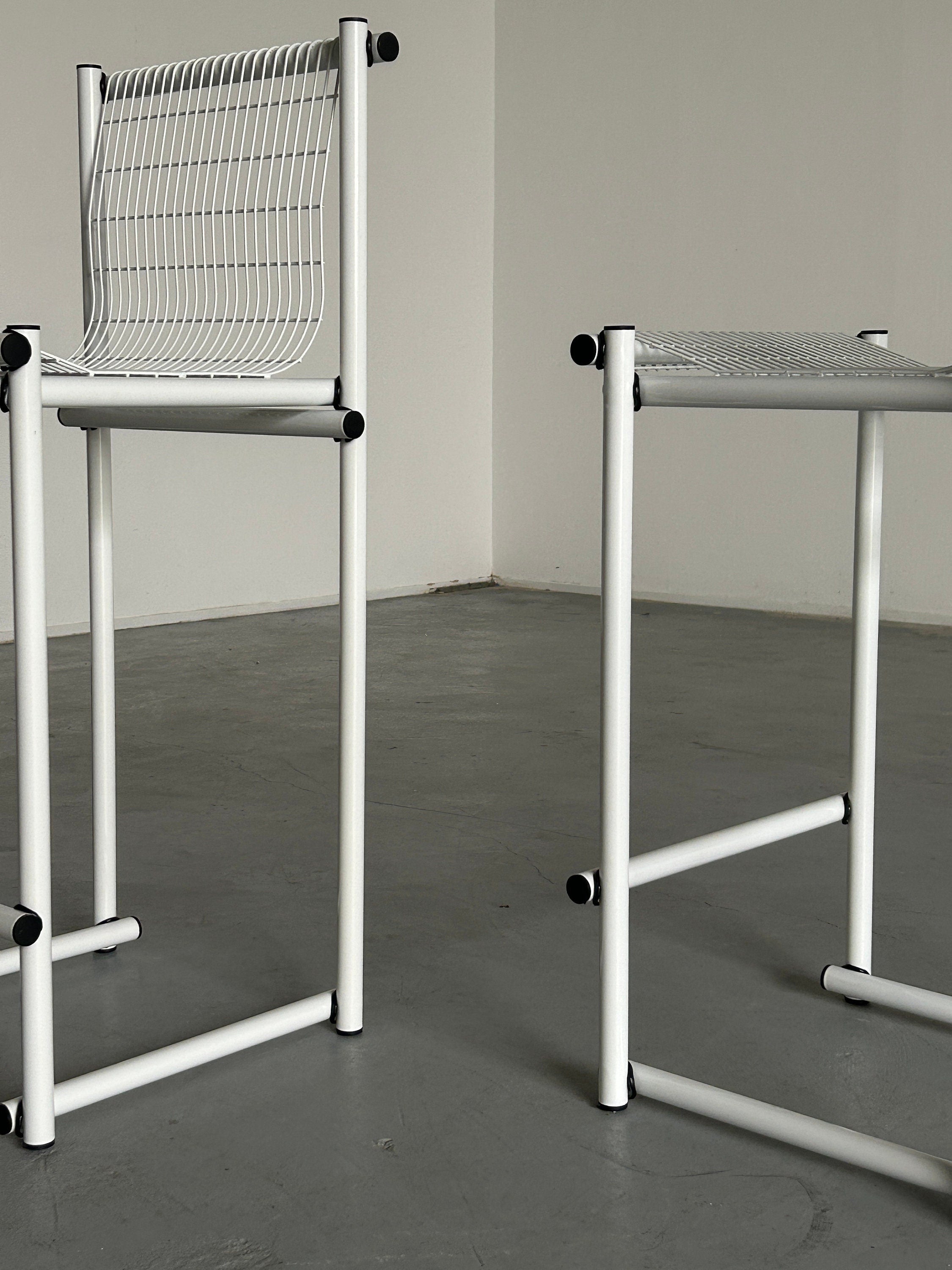 Pair of Vintage Constructivist Wire Bar Chairs in White Coated Metal, 1980s Italy