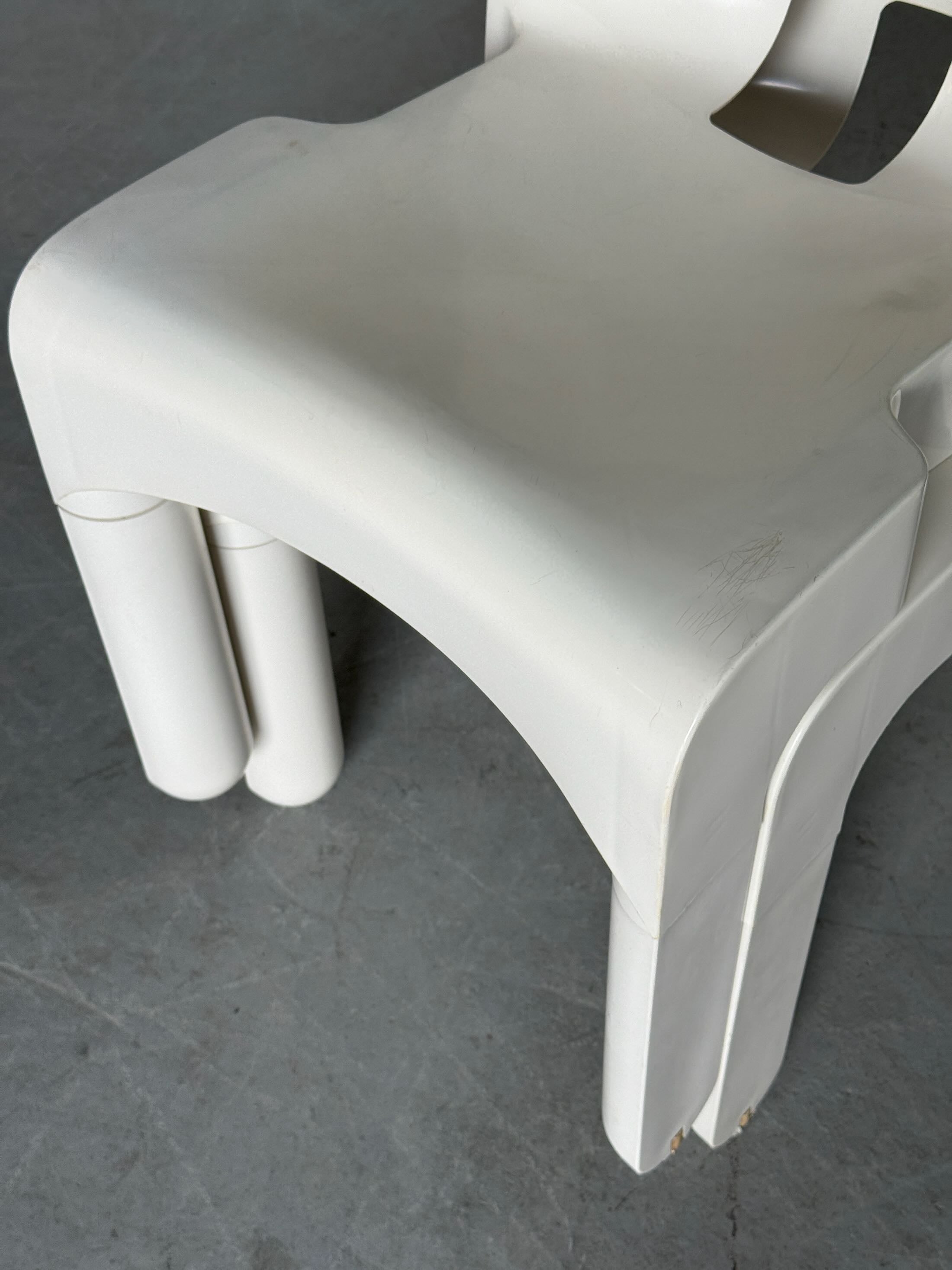 Joe Colombo ‘Universale’ Chairs for Kartell