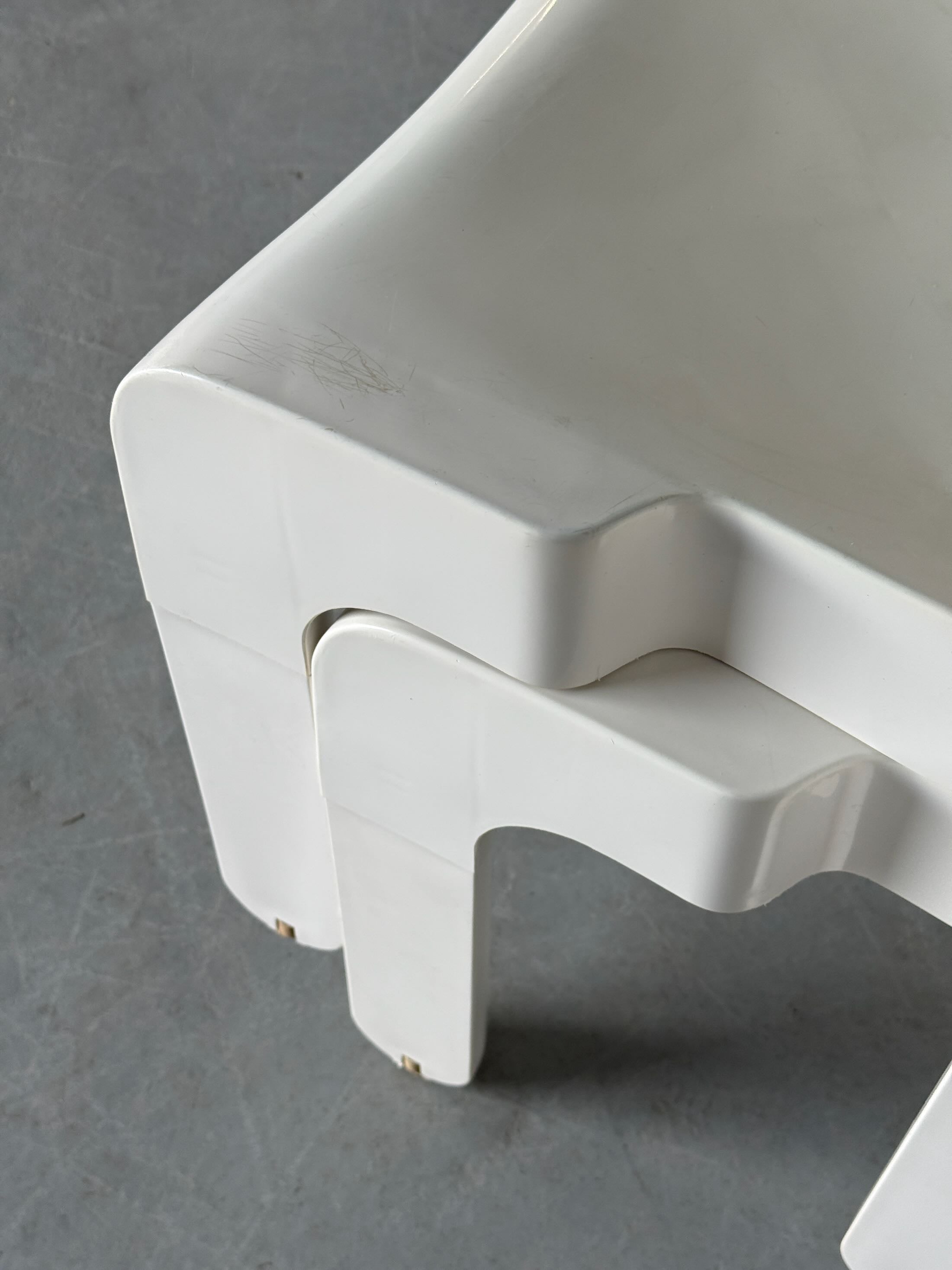 Joe Colombo ‘Universale’ Chairs for Kartell