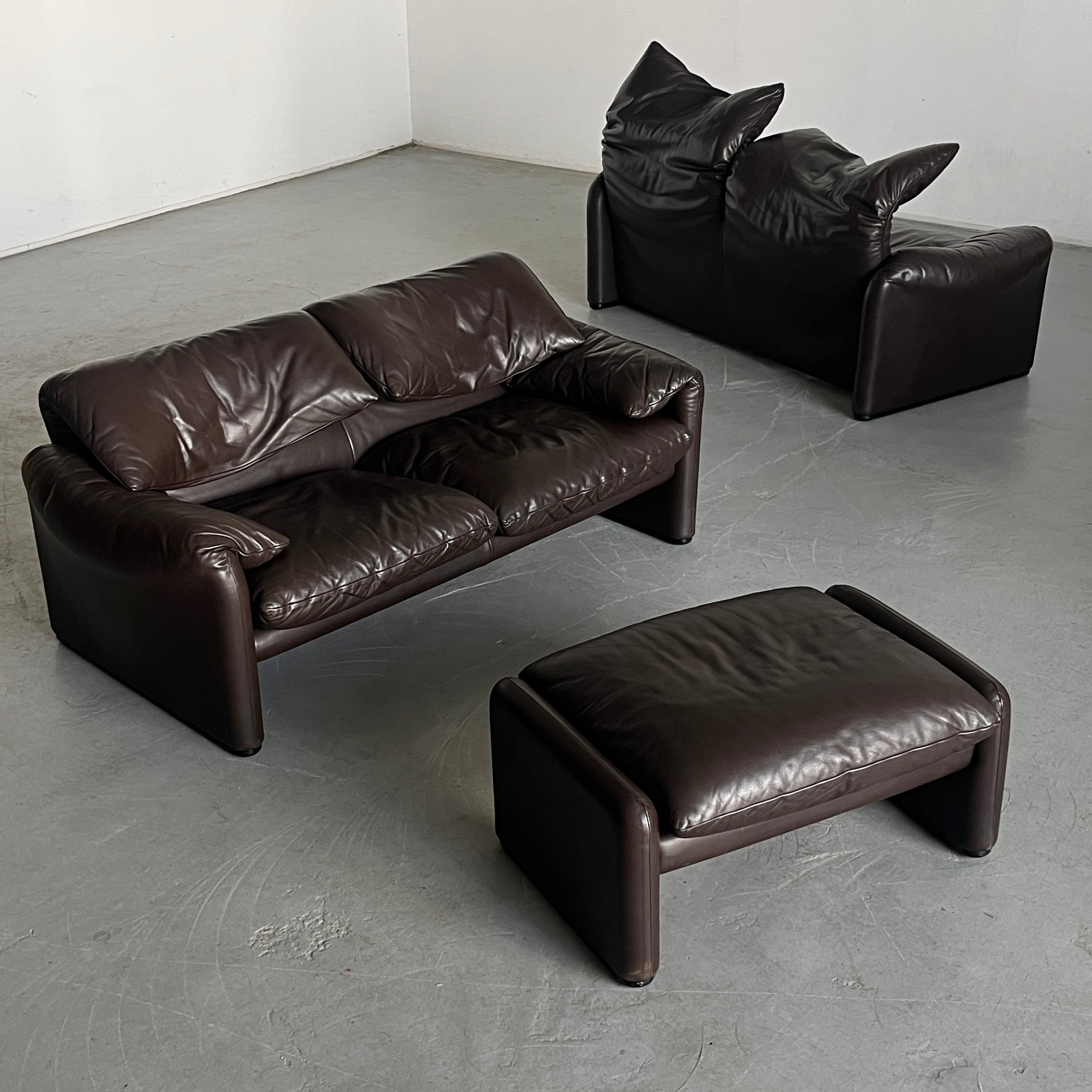 'Maralunga' Ensemble Seating Set by Vico Magistretti for Cassina