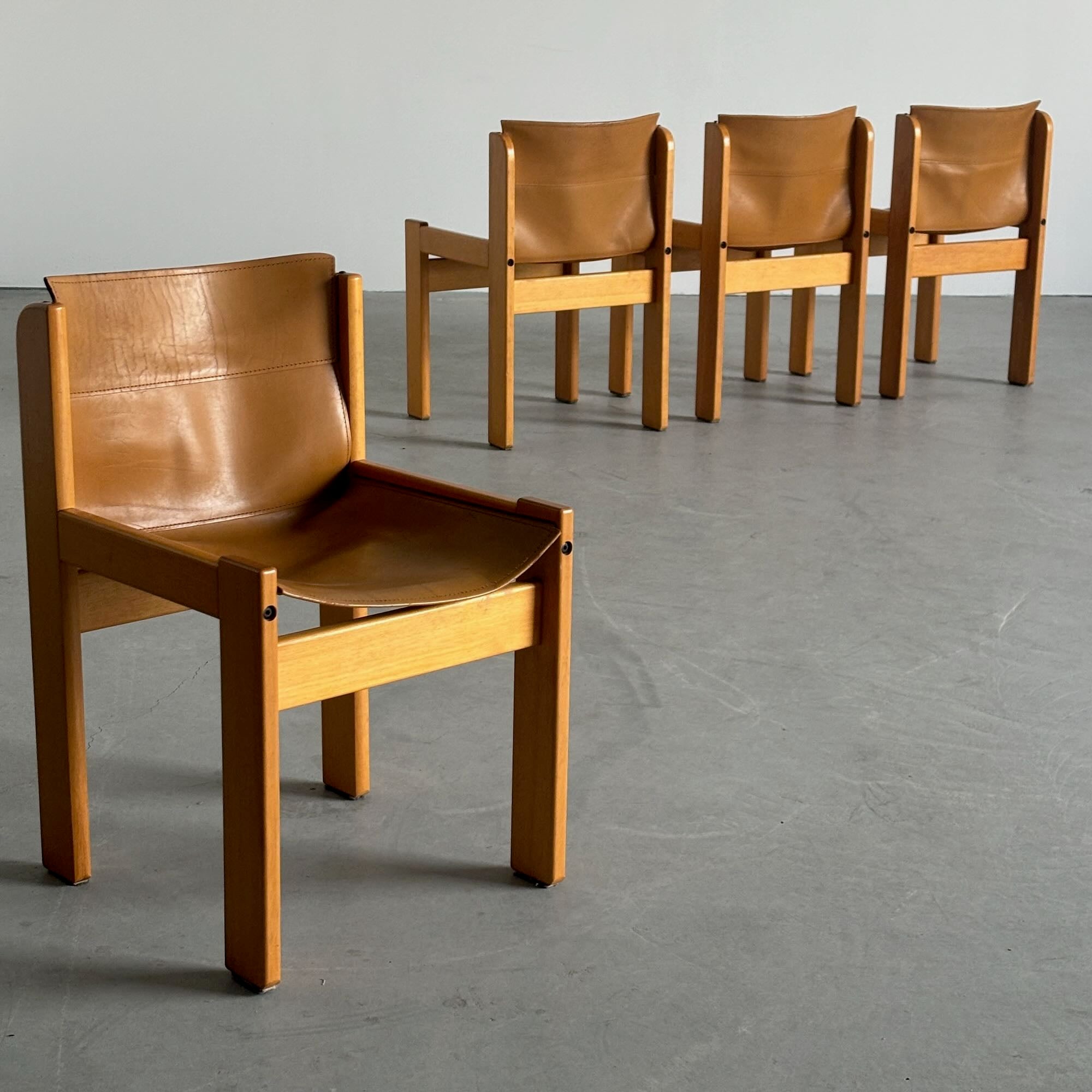 Saddle Leather and Beechwood Chairs by Ibisco Sedie