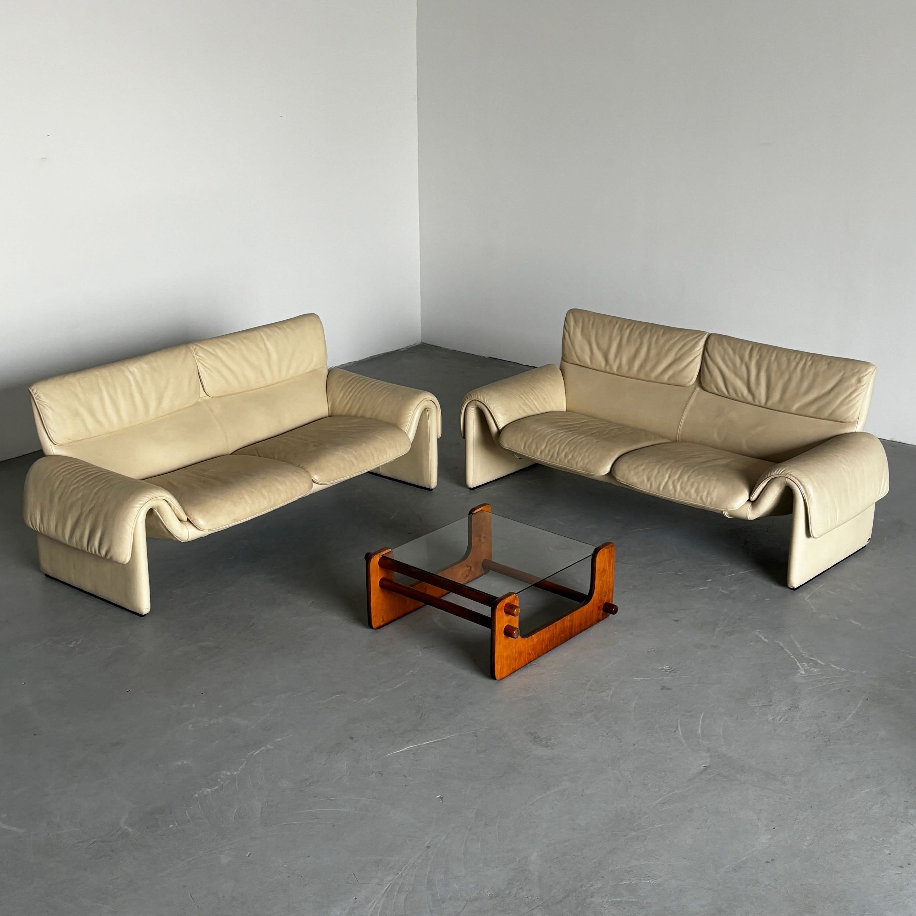 De Sede 'DS 2011' Modernist Two-Seater Sofa
