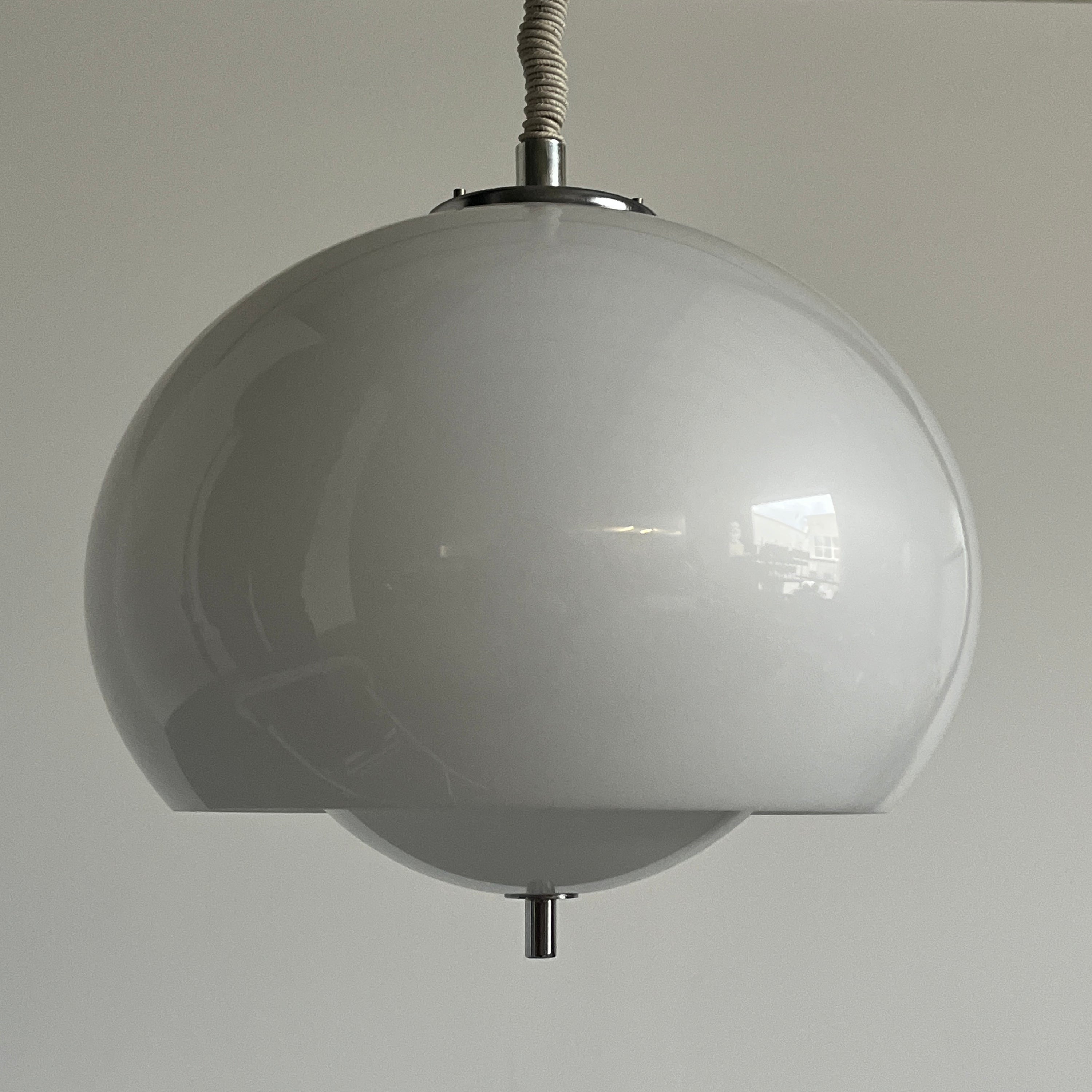 White ‘Burgos’ Pendant Lamp by Meblo for Harvey Guzzini