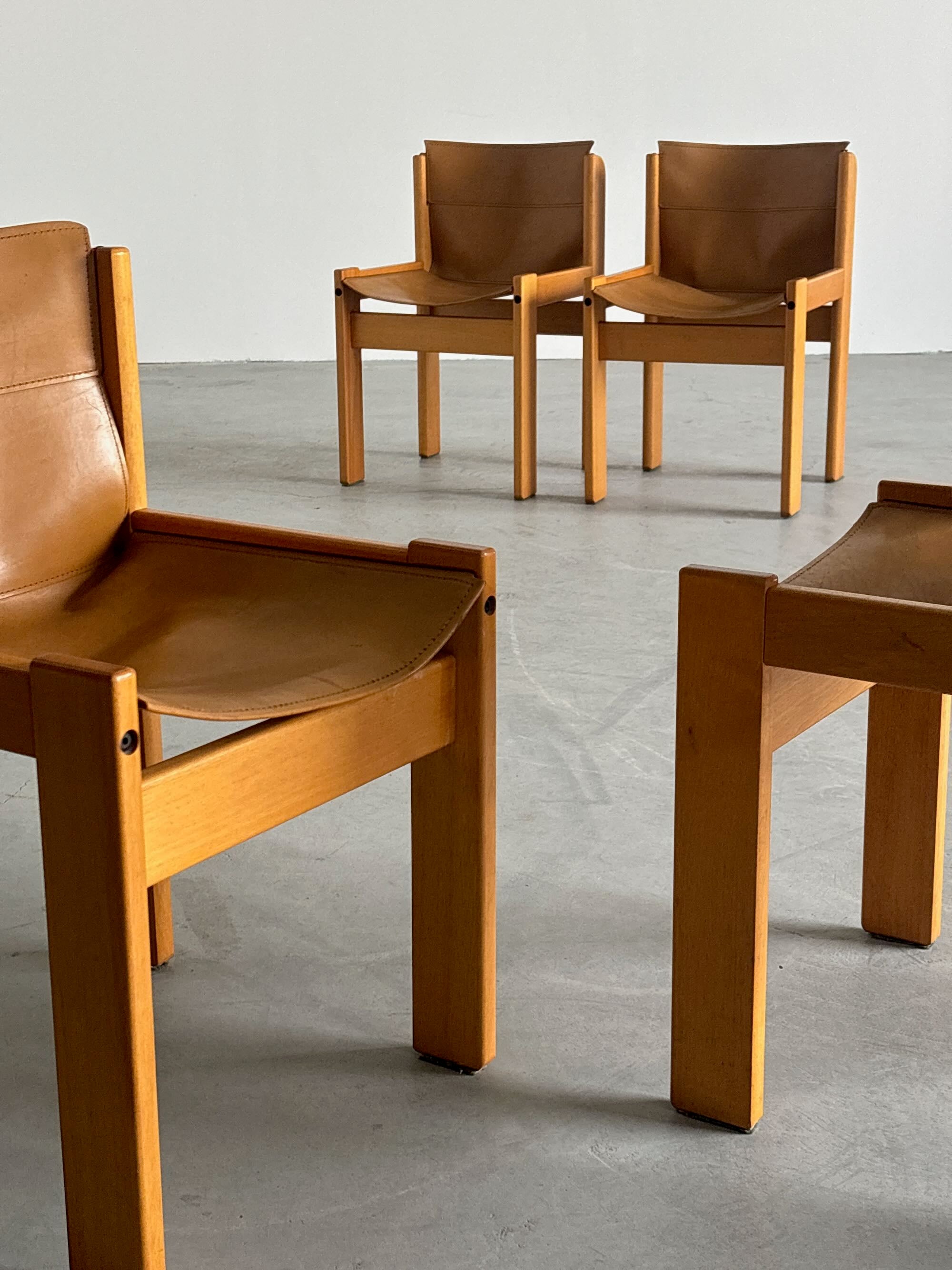 Saddle Leather and Beechwood Chairs by Ibisco Sedie