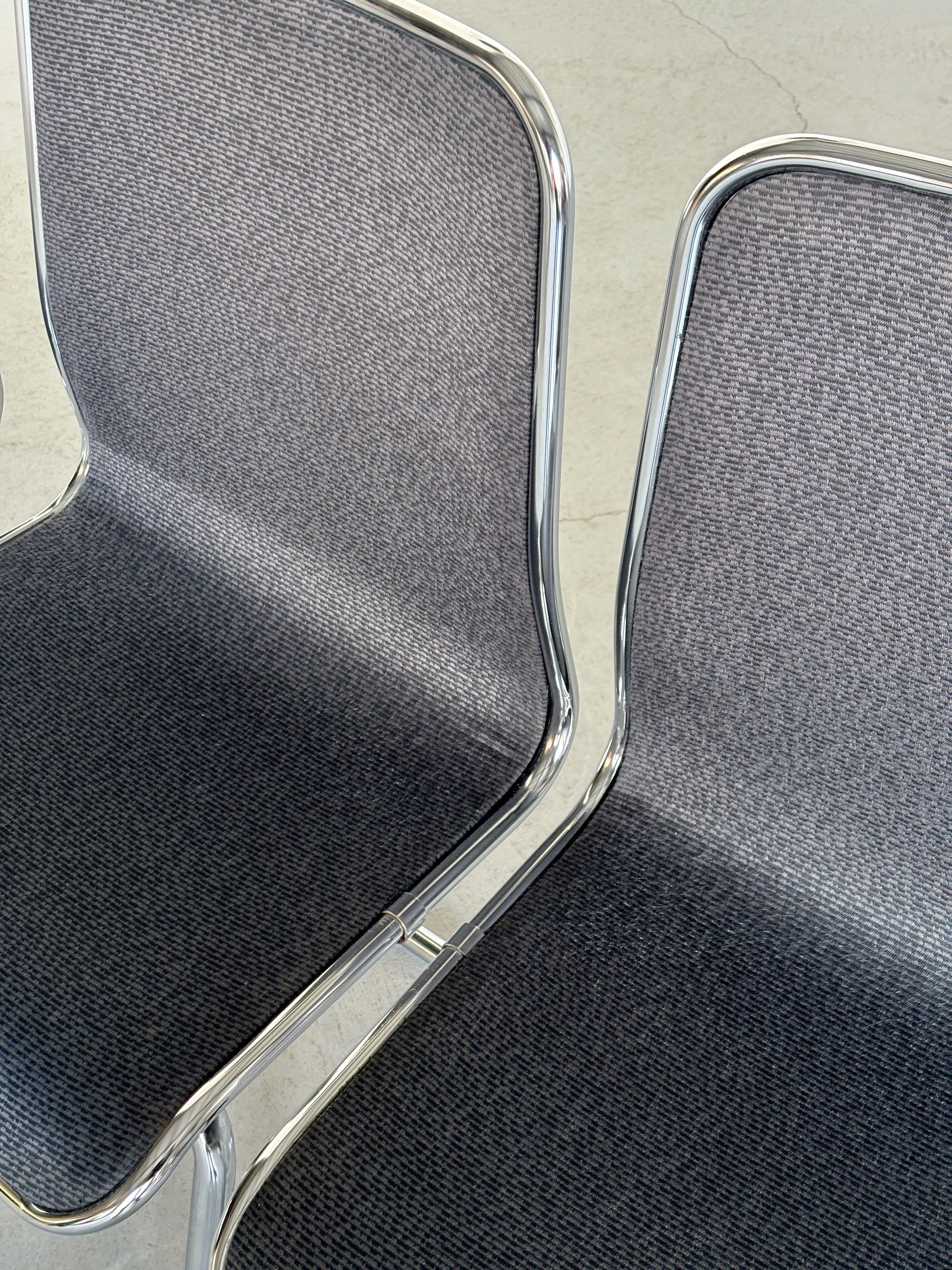 ‘Taro’ Cantilever Dining Chairs by Tacke Sitzmobel