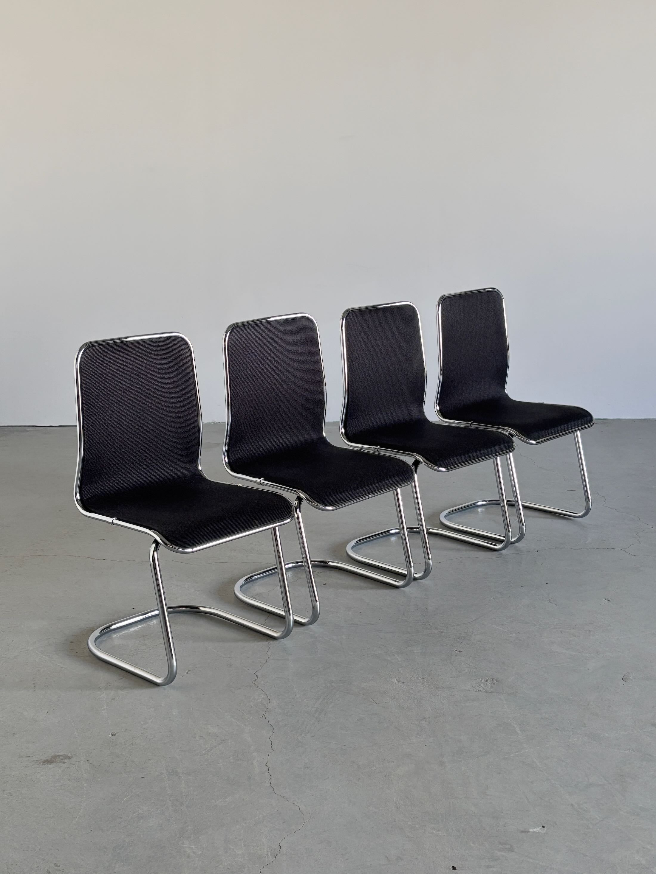 ‘Taro’ Cantilever Dining Chairs by Tacke Sitzmobel