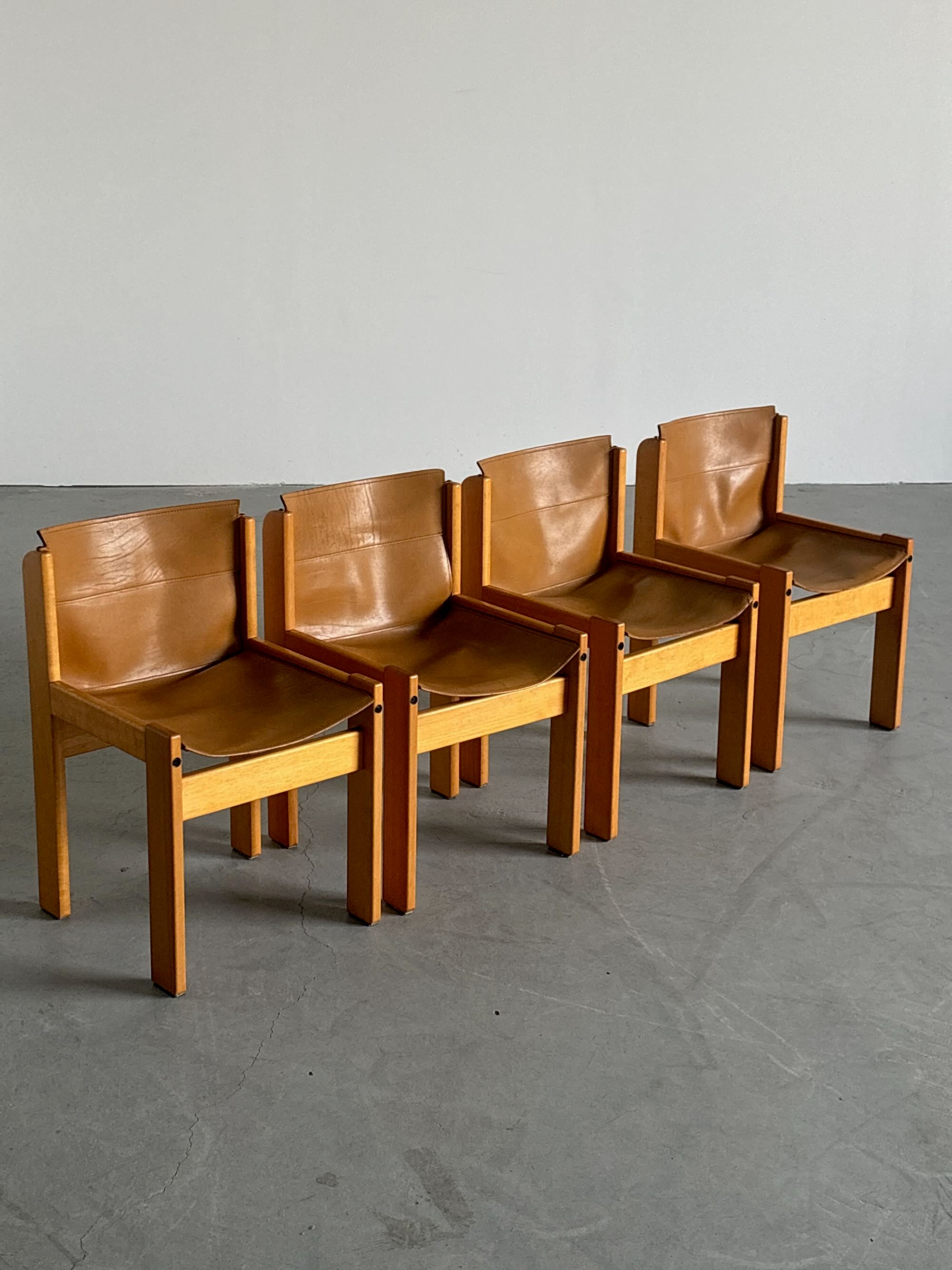 Saddle Leather and Beechwood Chairs by Ibisco Sedie