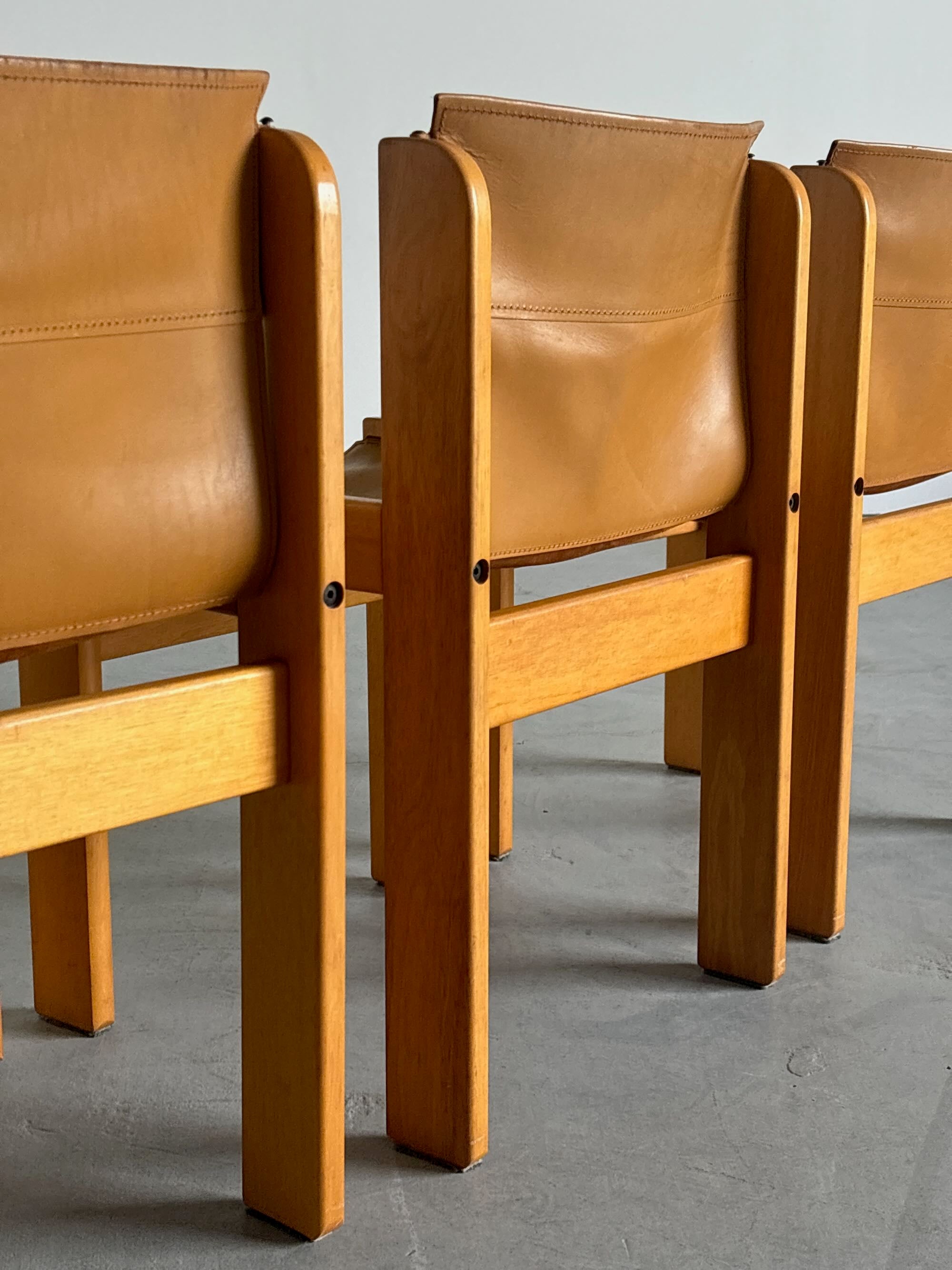 Saddle Leather and Beechwood Chairs by Ibisco Sedie