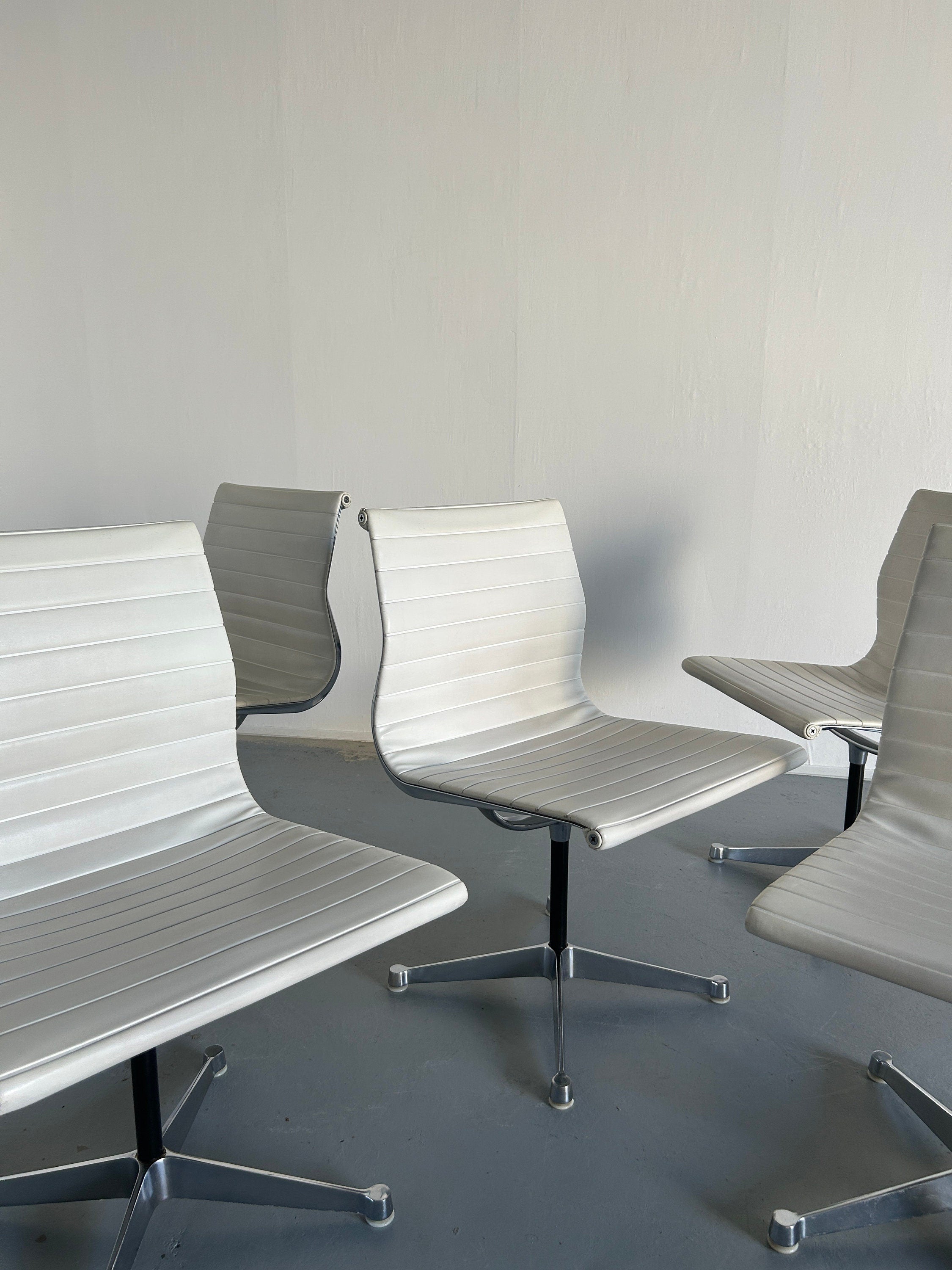 EA 107 Aluminium Desk Chair by Charles & Ray Eames for Herman Miller, 1990s