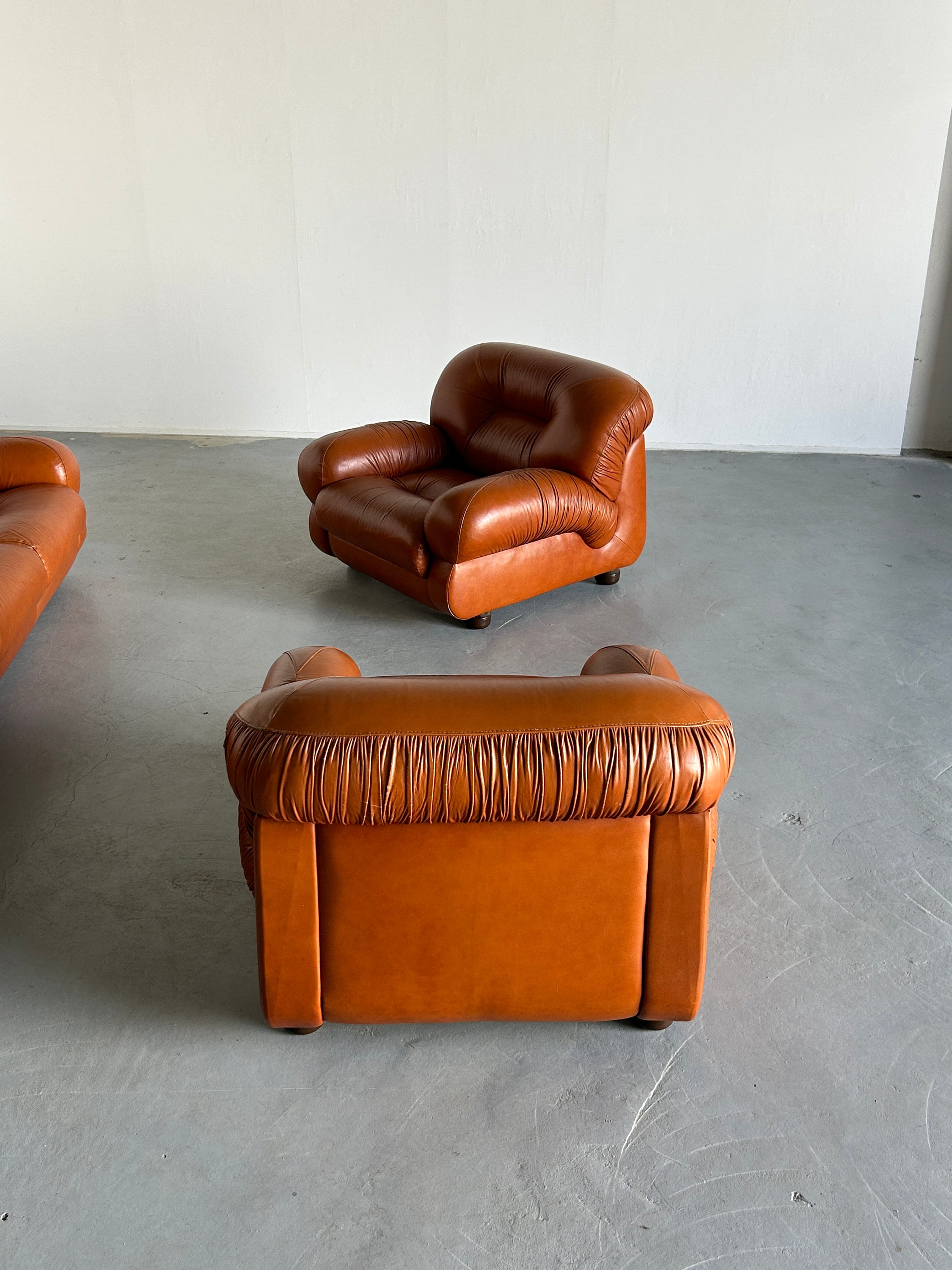 Ruched Cognac Leather Seating Set, 1970s Italy