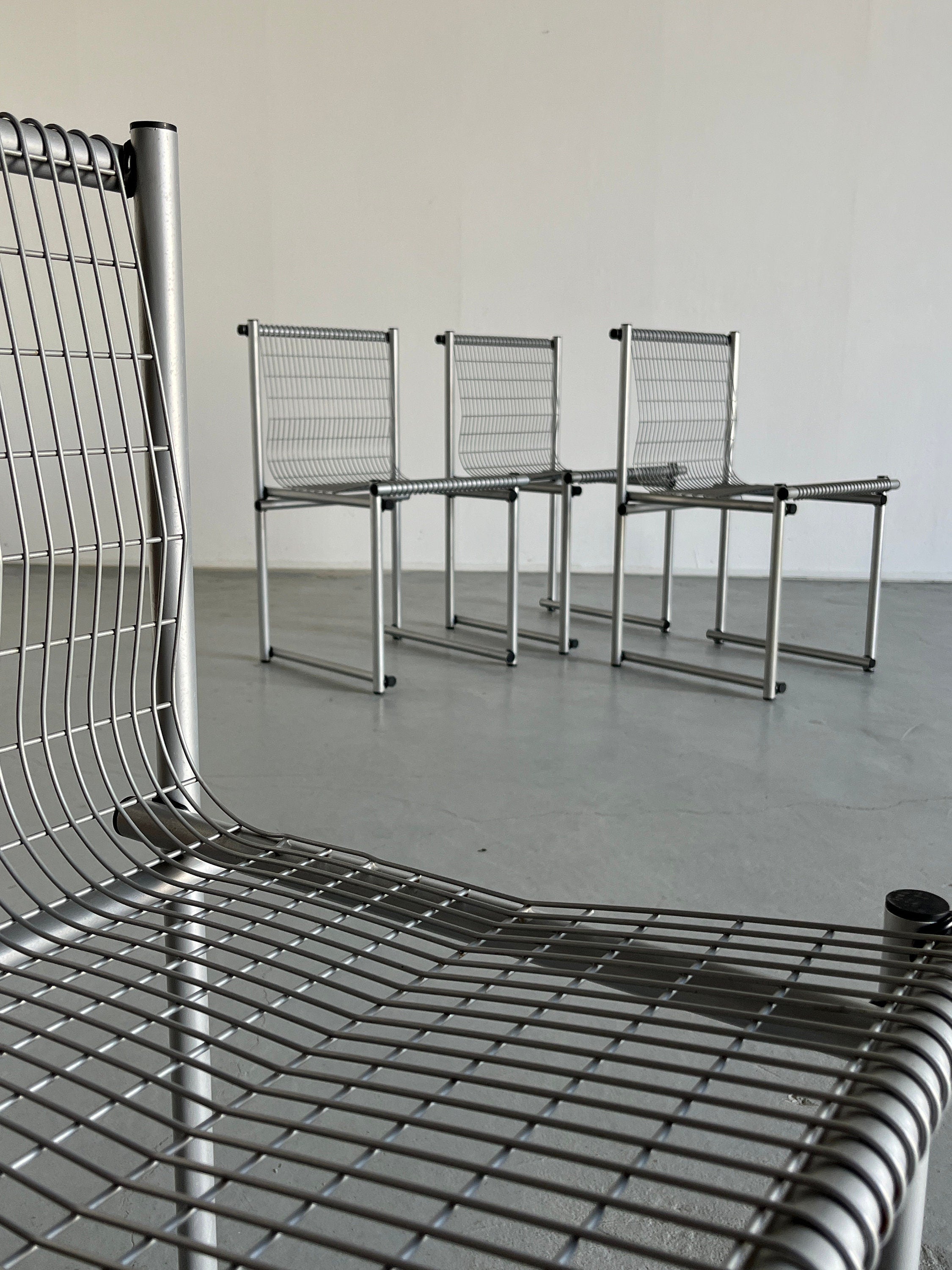 Constructivist Wire Chairs, 1980s Italy