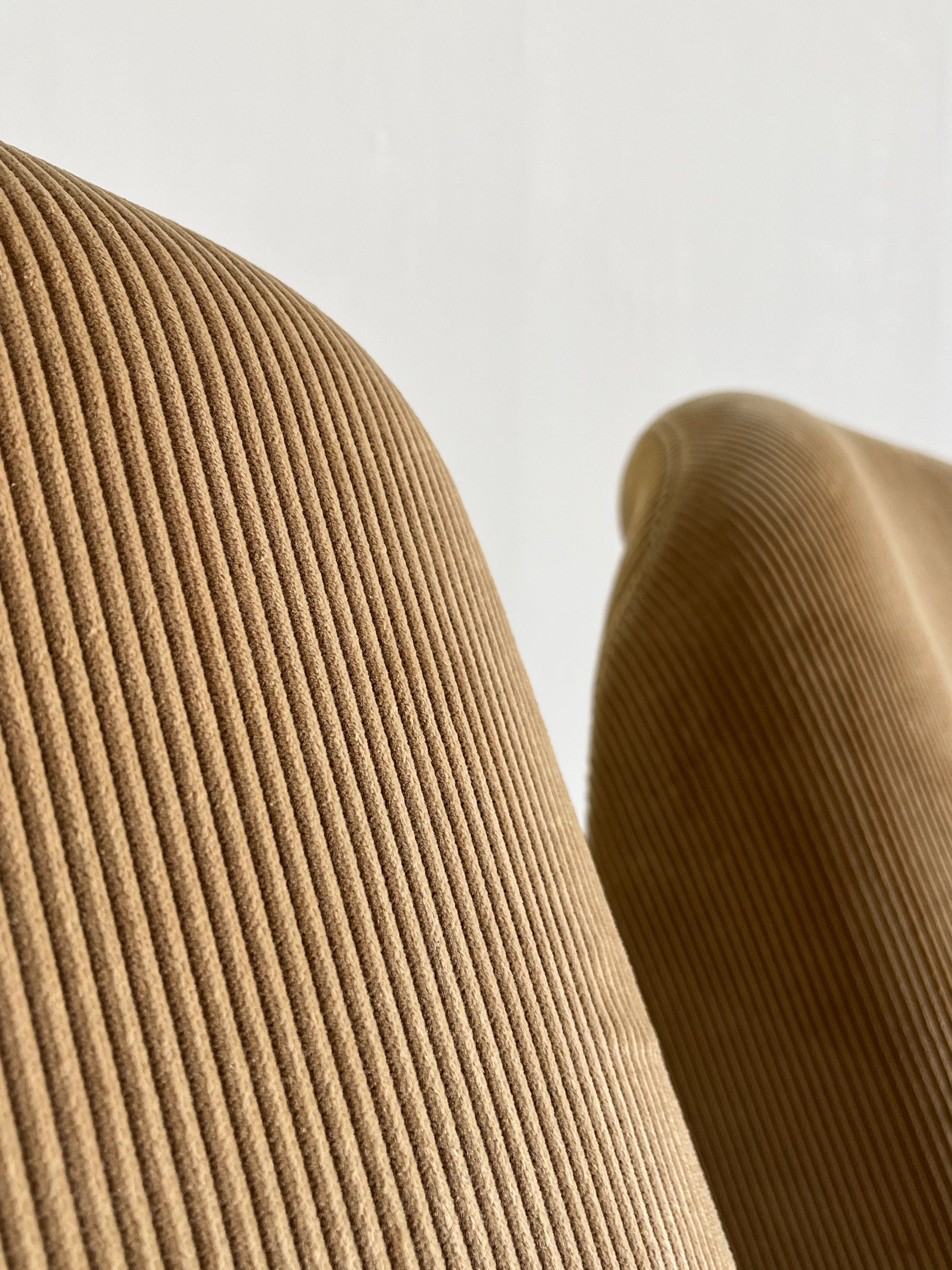 Iconic Alky chairs by Giancarlo Piretti for Anonima Castelli in Beige Cotton Corduroy , 1970s Italy