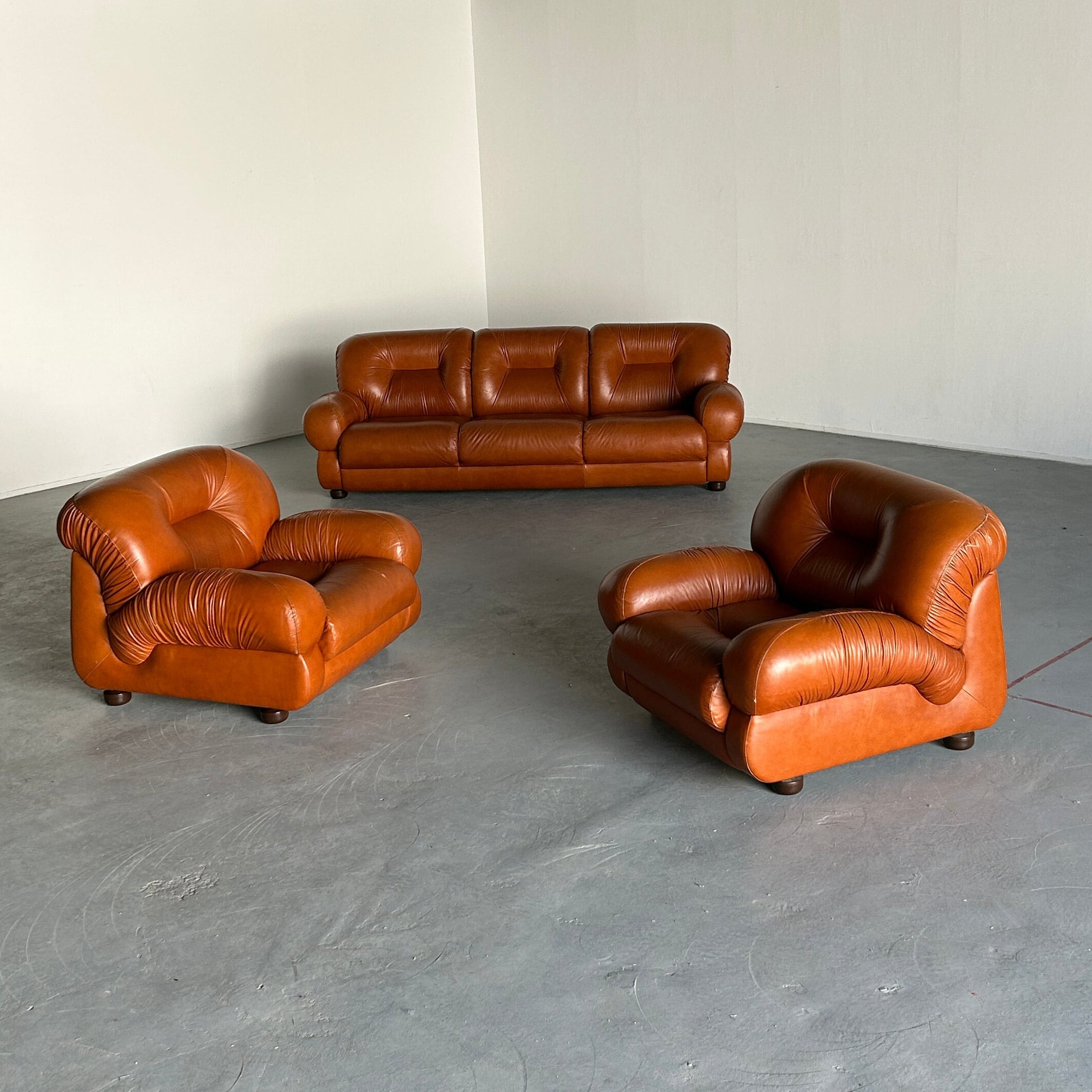 Ruched Cognac Leather Seating Set, 1970s Italy