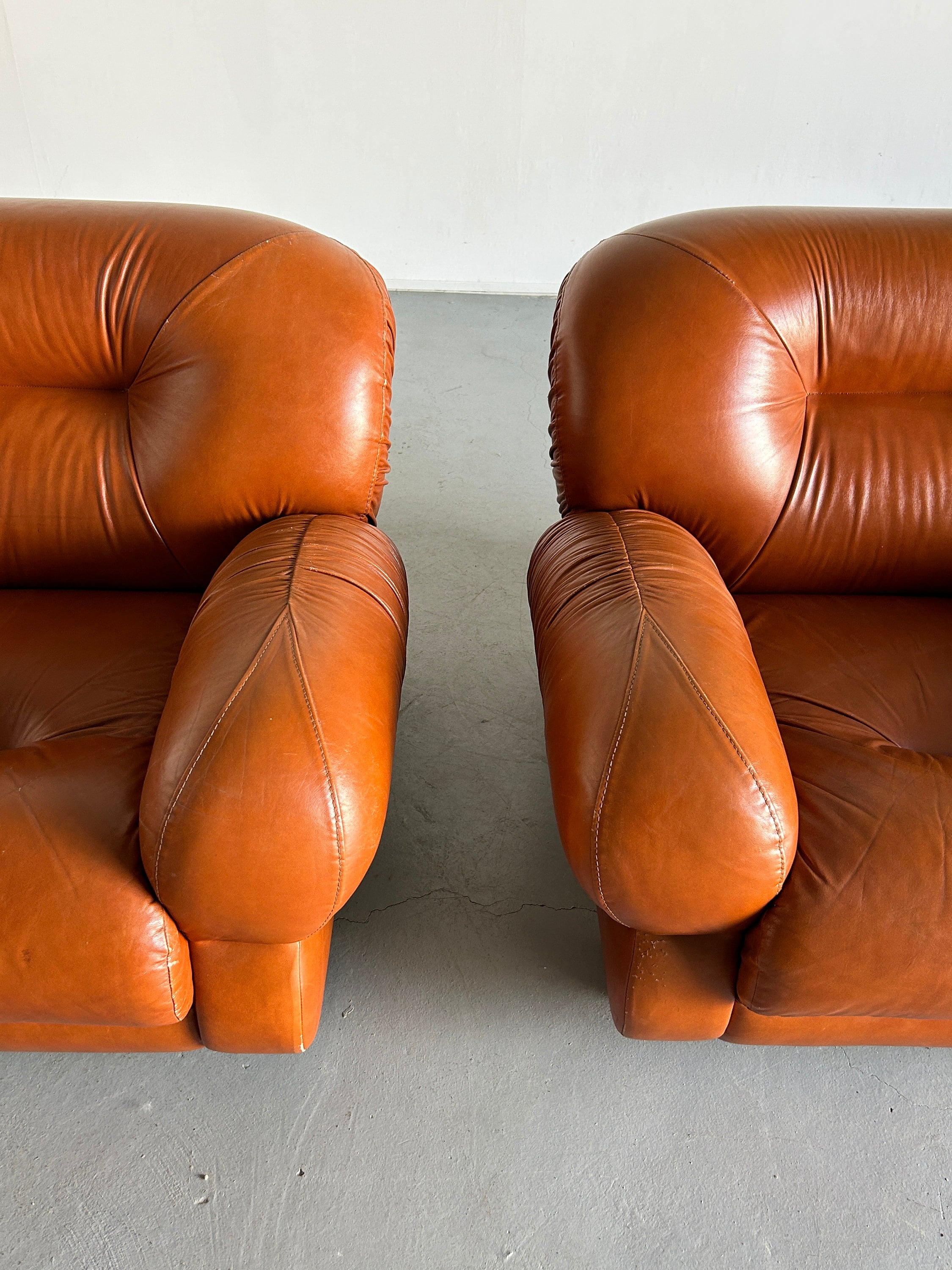 Ruched Cognac Leather Seating Set, 1970s Italy