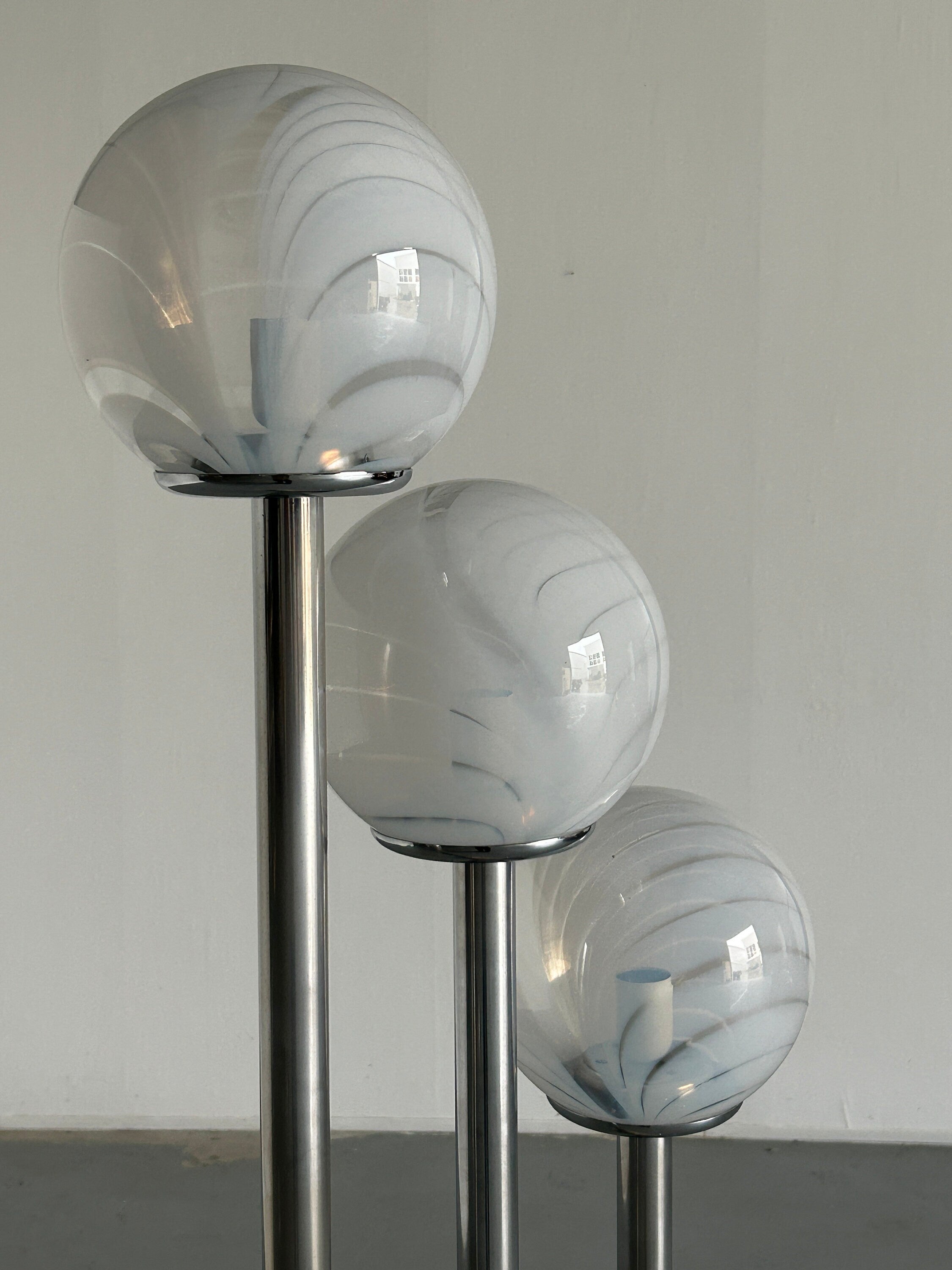 Mid Century Modern Floor Lamp in Travertine, Chrome and Murano Glass by Massimo & Lella Vignelli for Venini, 1970s, Set of 3