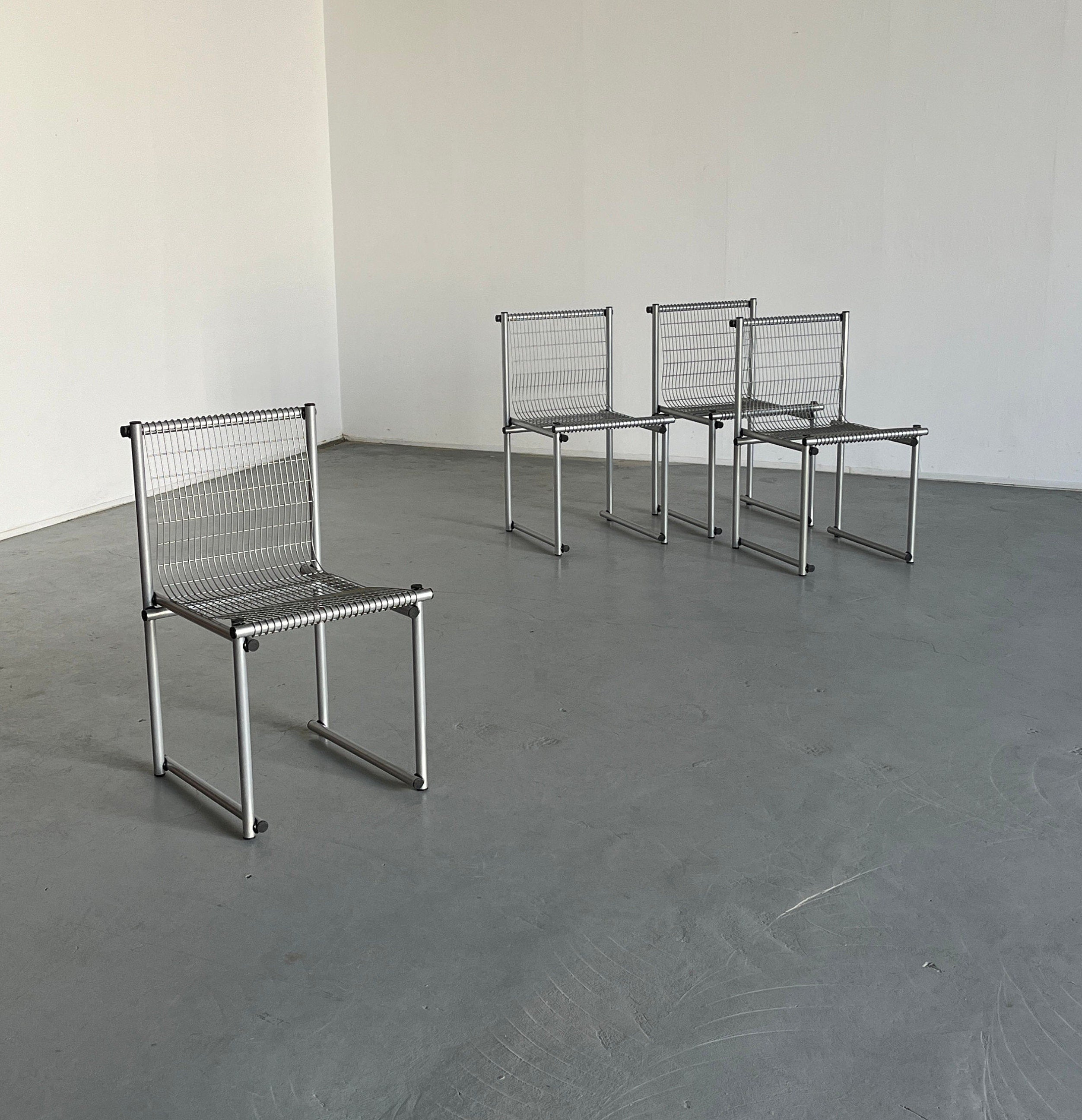 Constructivist Wire Chairs, 1980s Italy