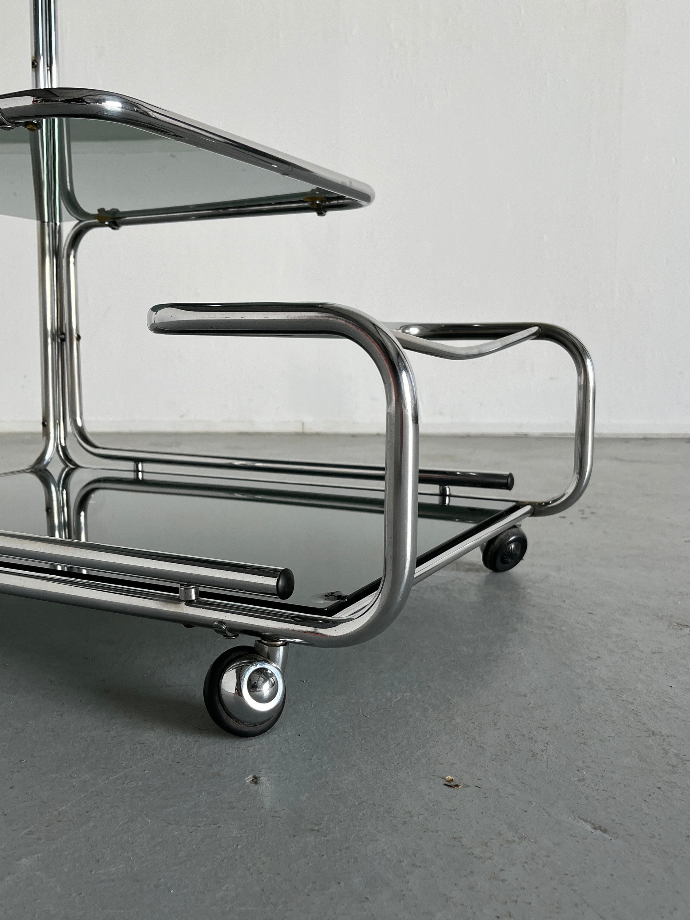 Mid-Century-Modern Serving Trolley