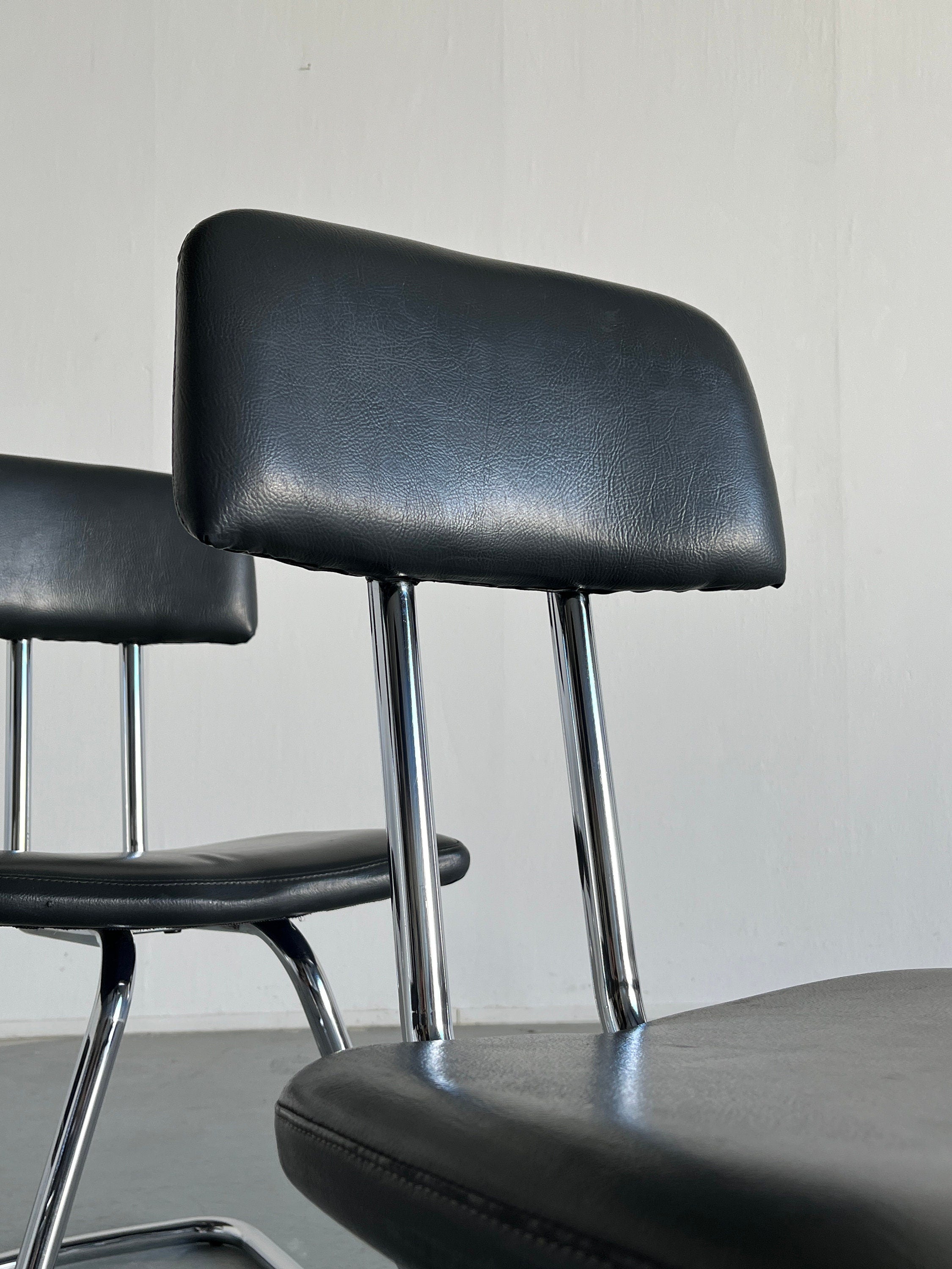 Bauhaus Design Chromed Metal Dining Chairs, 1980s Italy