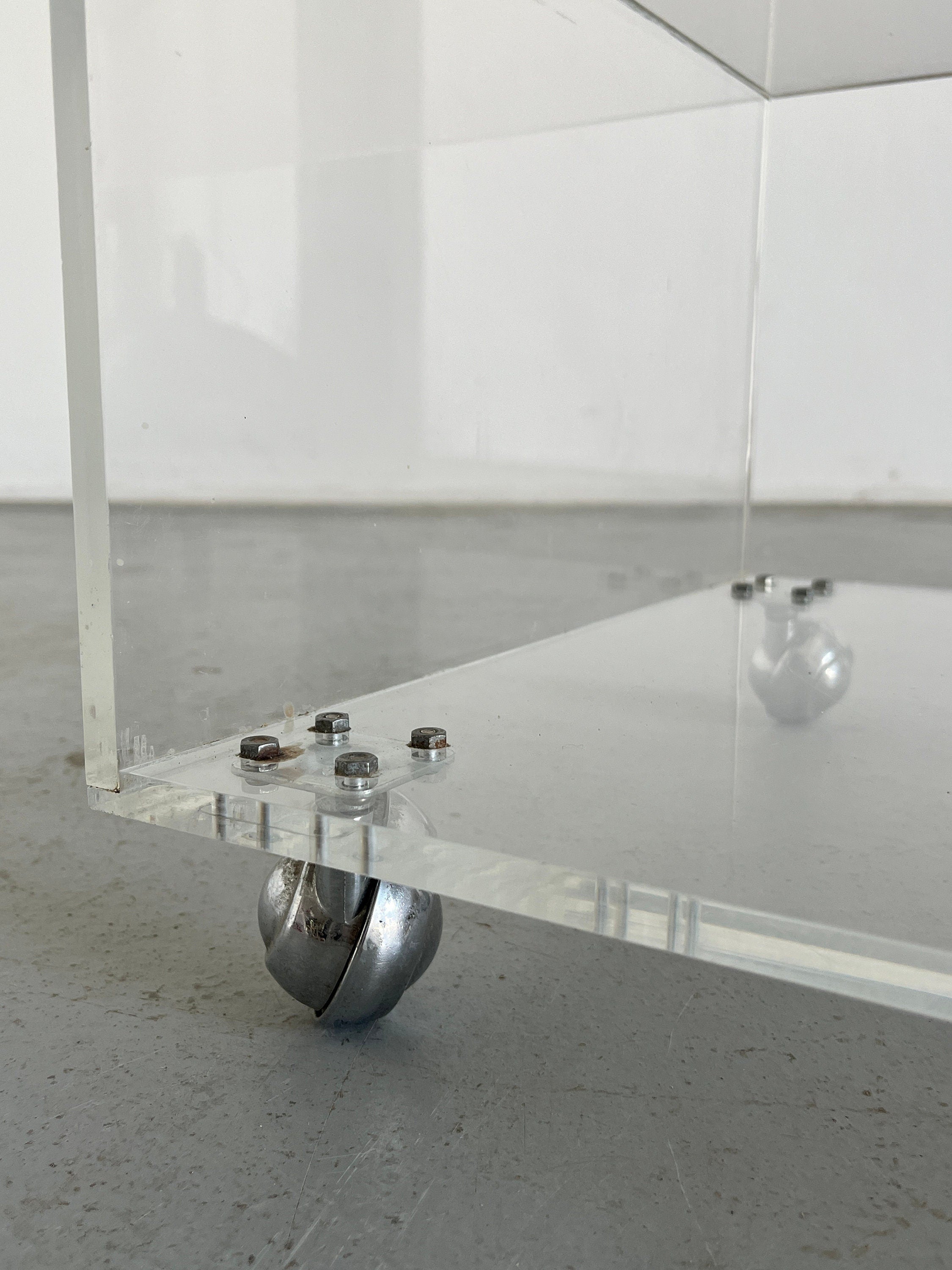 Plexiglass Lucite Etagere Rolling Shelf, Italy 1980s