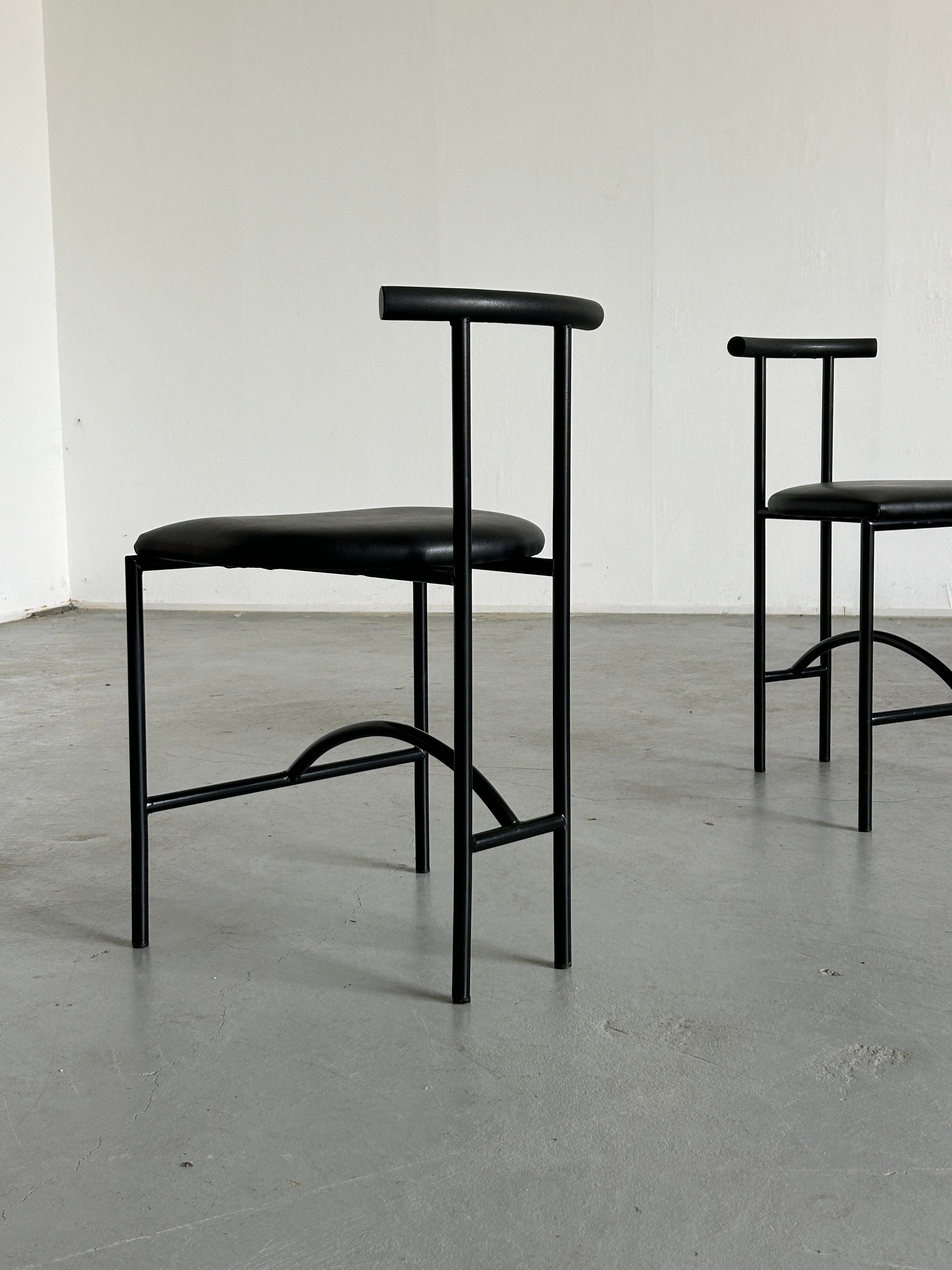 Pair of 'Tokyo' Chairs by Rodney Kinsman for Bieffeplast, 1980s Italy