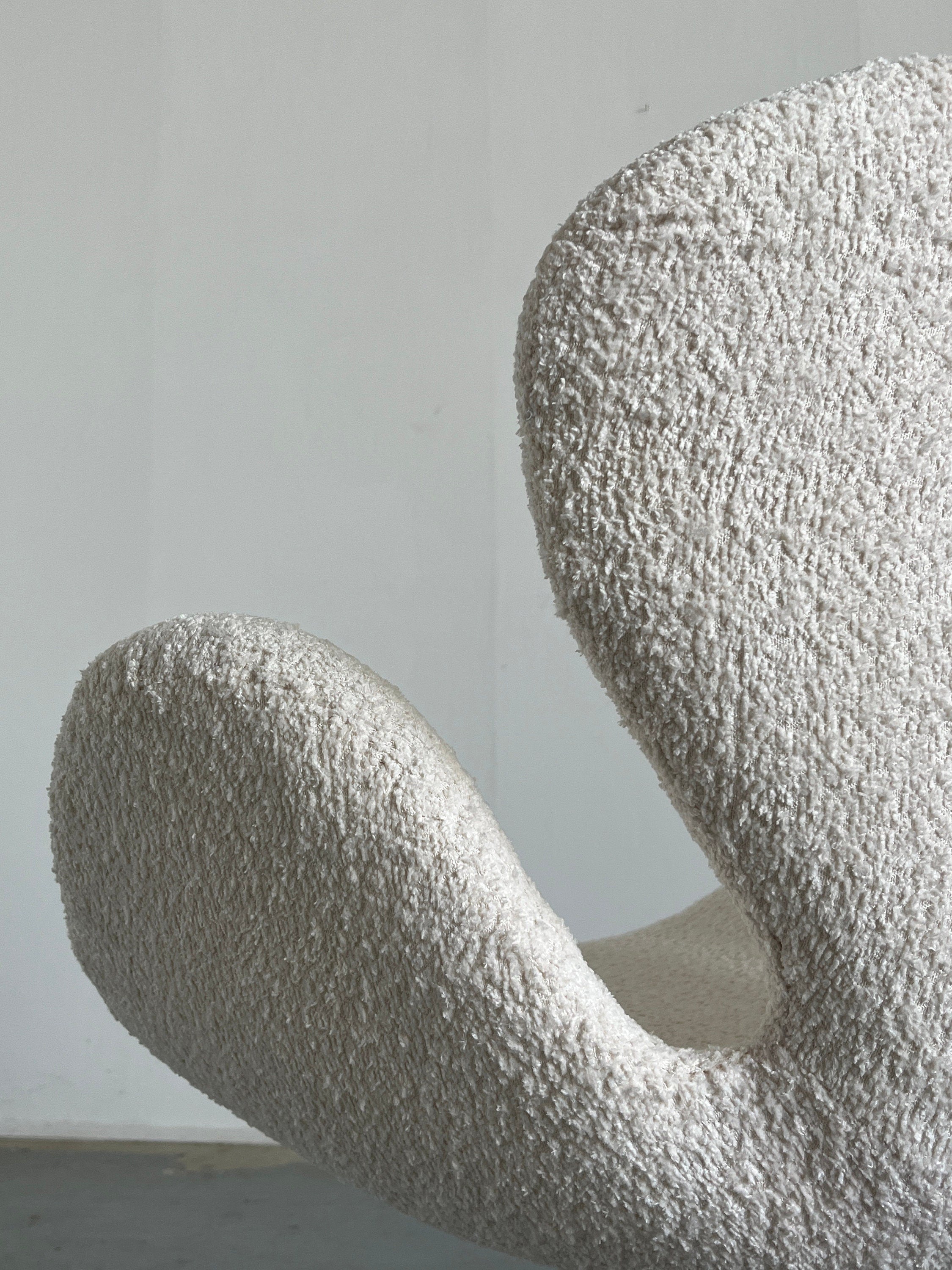 Swivel Armchair in style of Arne Jacobsen 'Swan' Chair, White Boucle