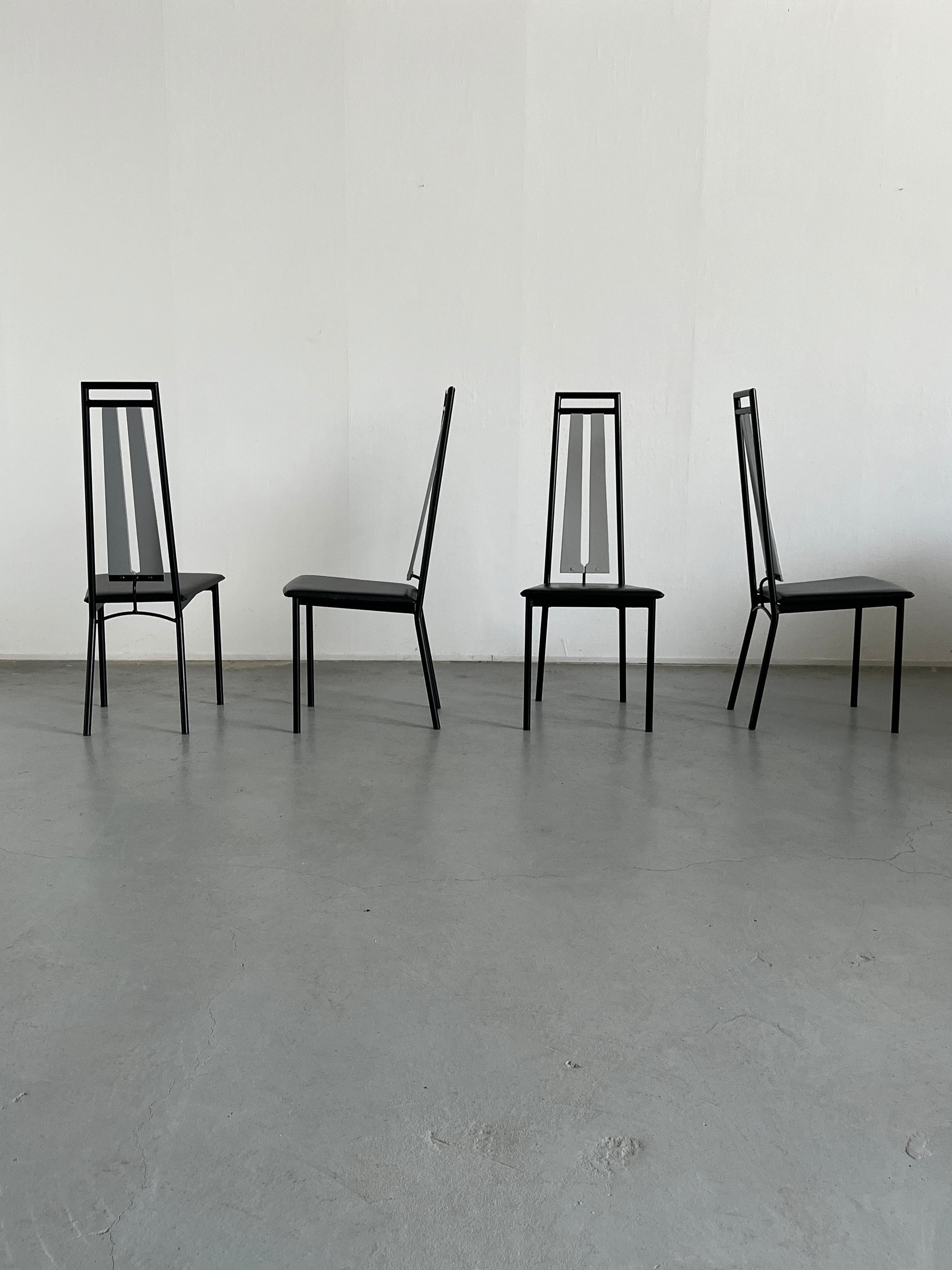 Set of 4 Brutalist High Back Dining Chairs, Italy 1980s