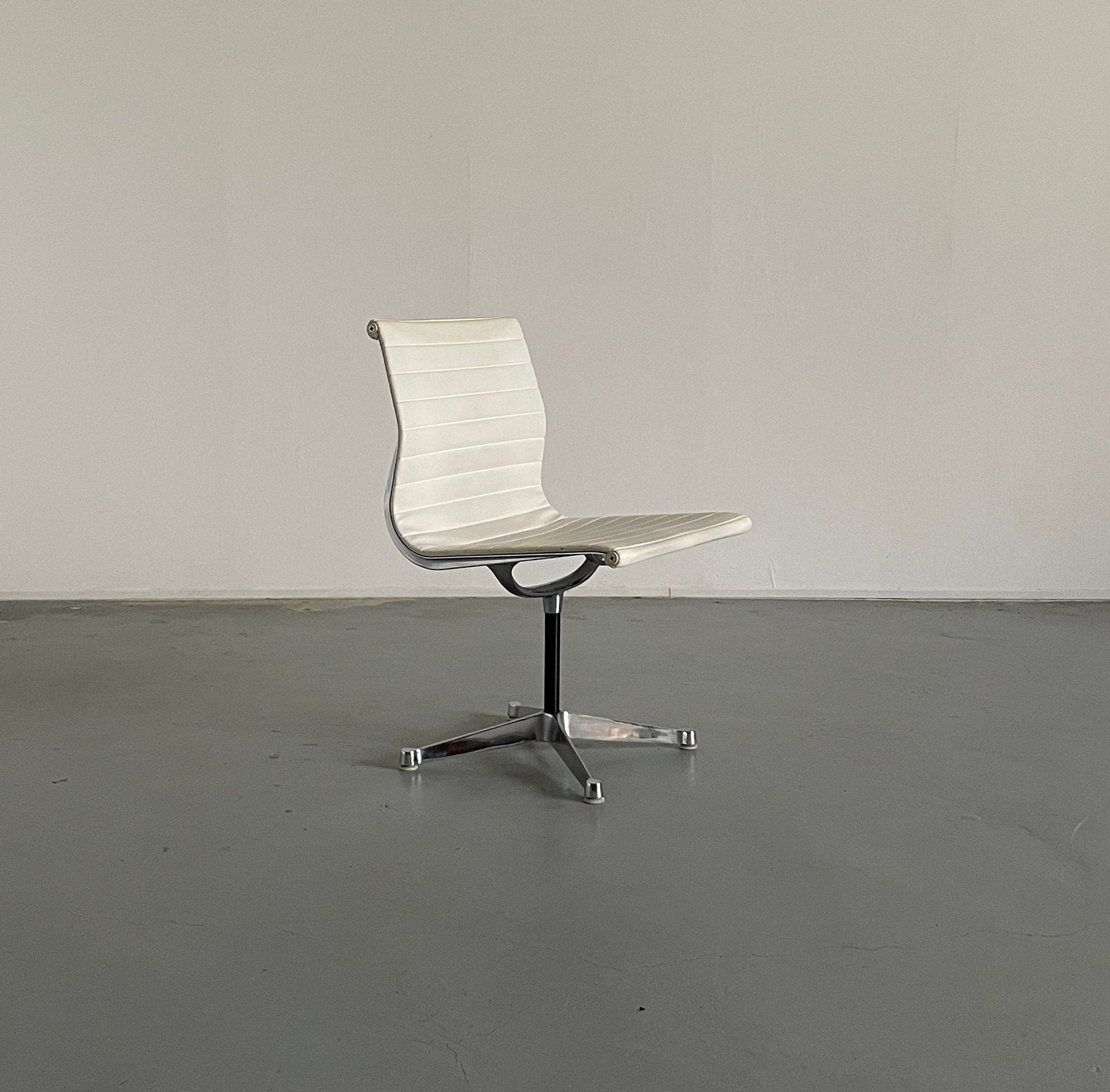 EA 107 Aluminium Desk Chair by Charles & Ray Eames for Herman Miller, 1990s