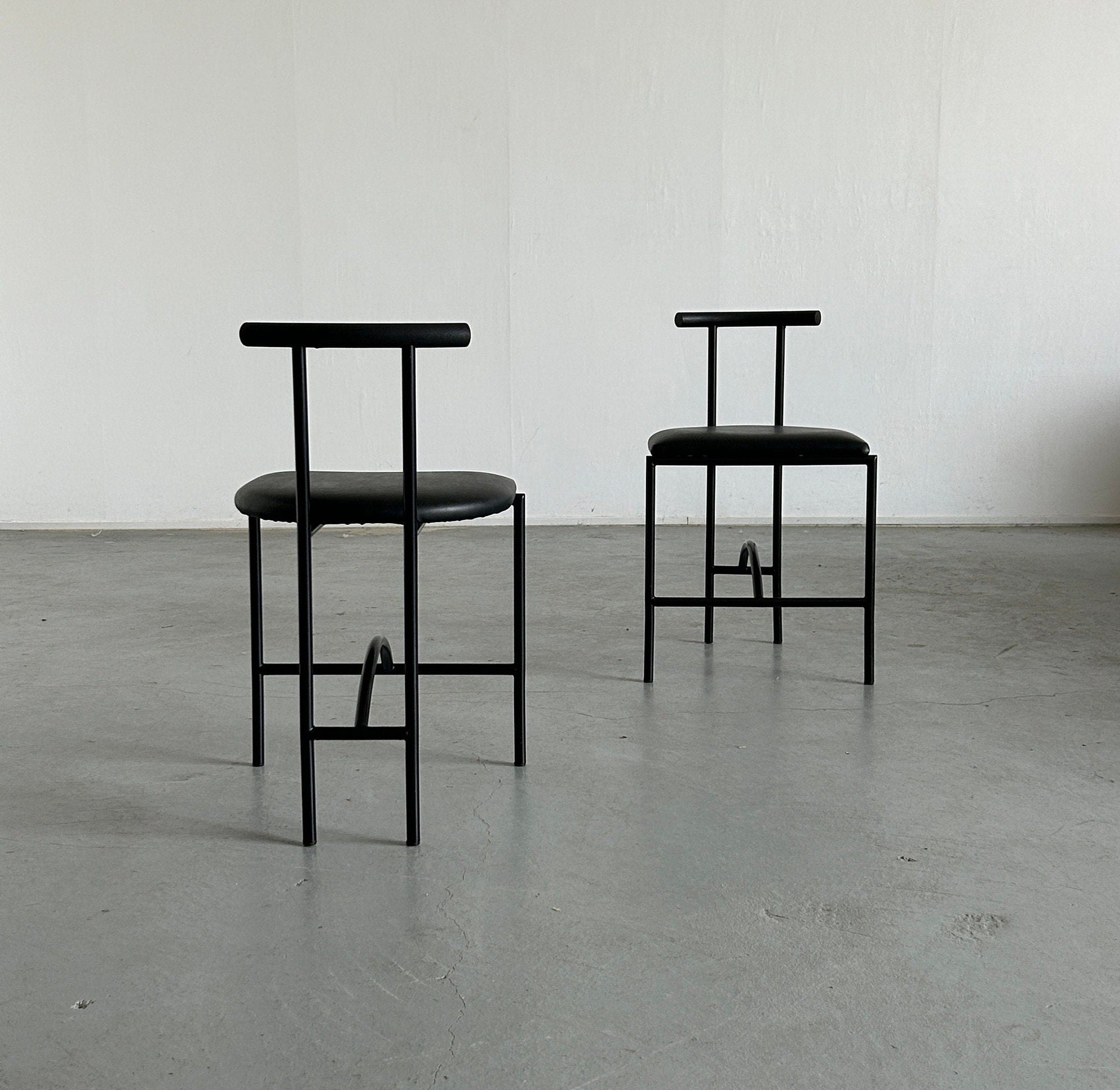 Pair of 'Tokyo' Chairs by Rodney Kinsman for Bieffeplast, 1980s Italy