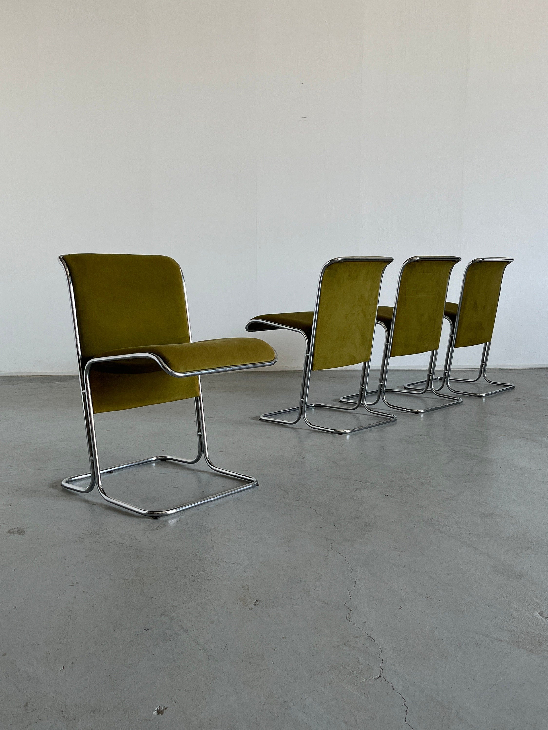"Calla" Dining Chairs by Antonio Ari Colombo for Arflex, Olive Green Velvet, 1970s