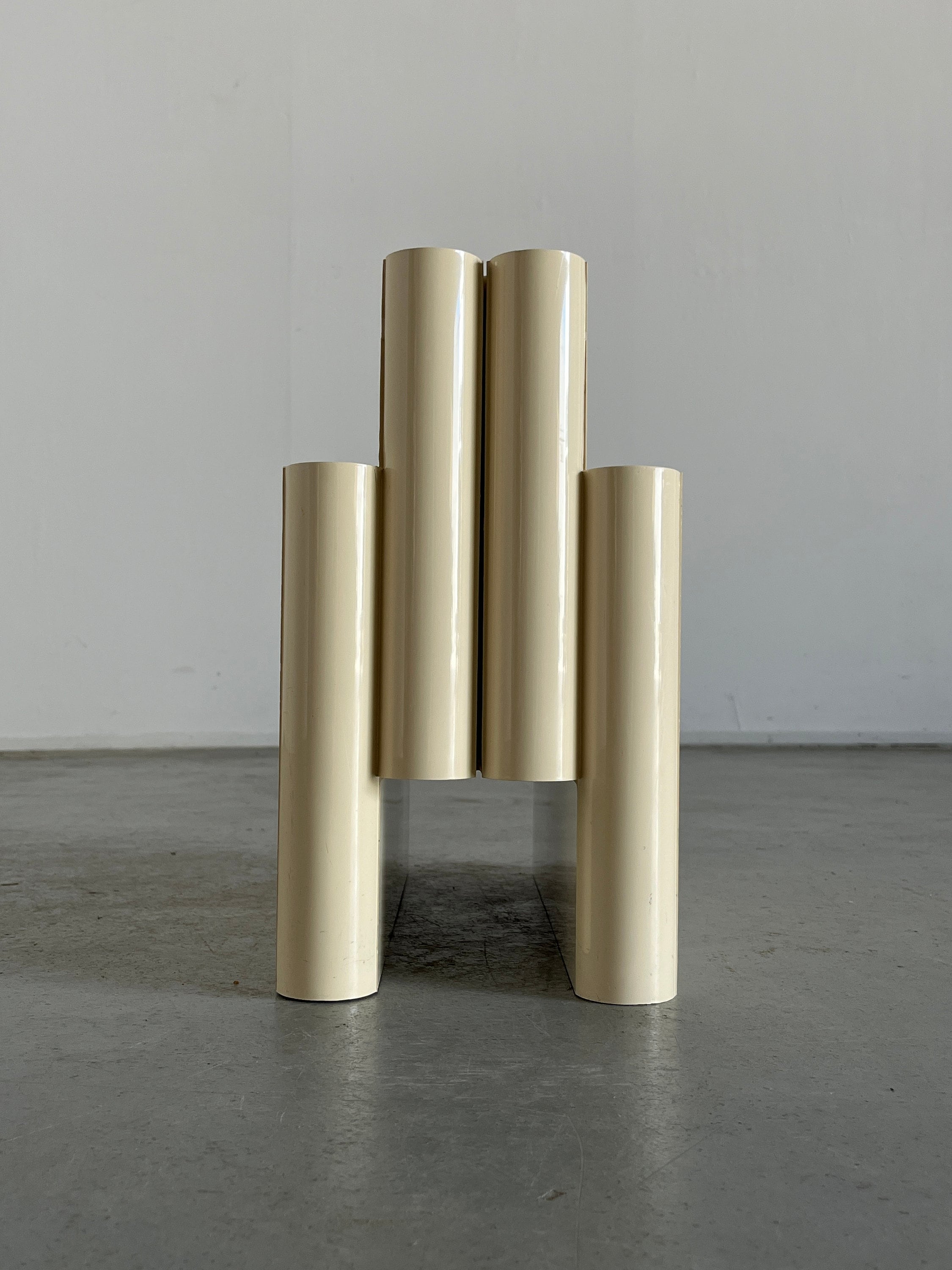 Kartell Mod. 4676 Magazine Rack by Giotto Stoppino