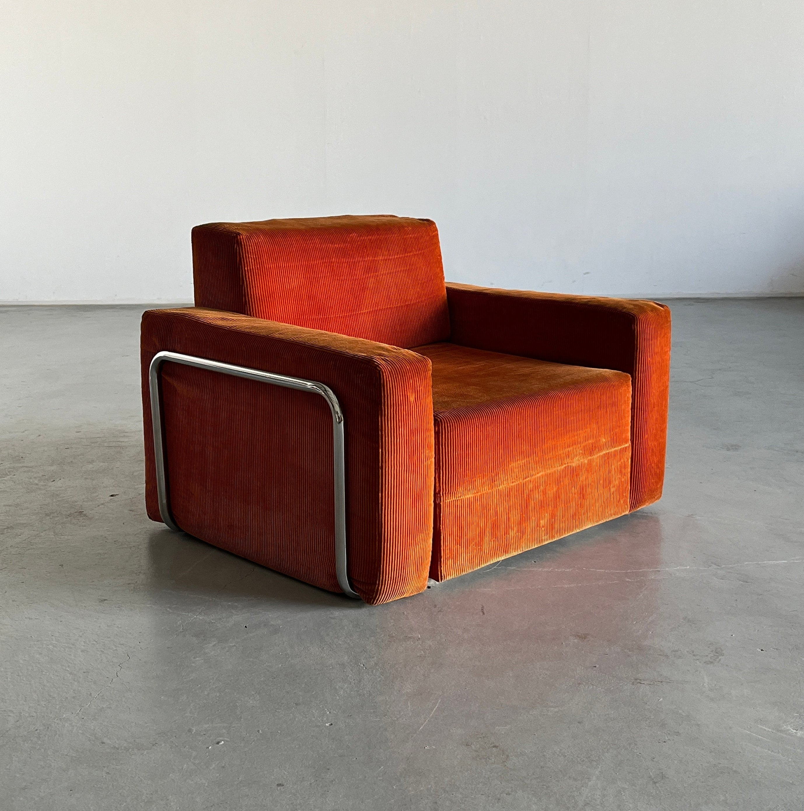Vintage Italian Mid-Century Modern Armchair in Orange Corduroy Fabric and Chromed Tubular Steel, Italy 1970s
