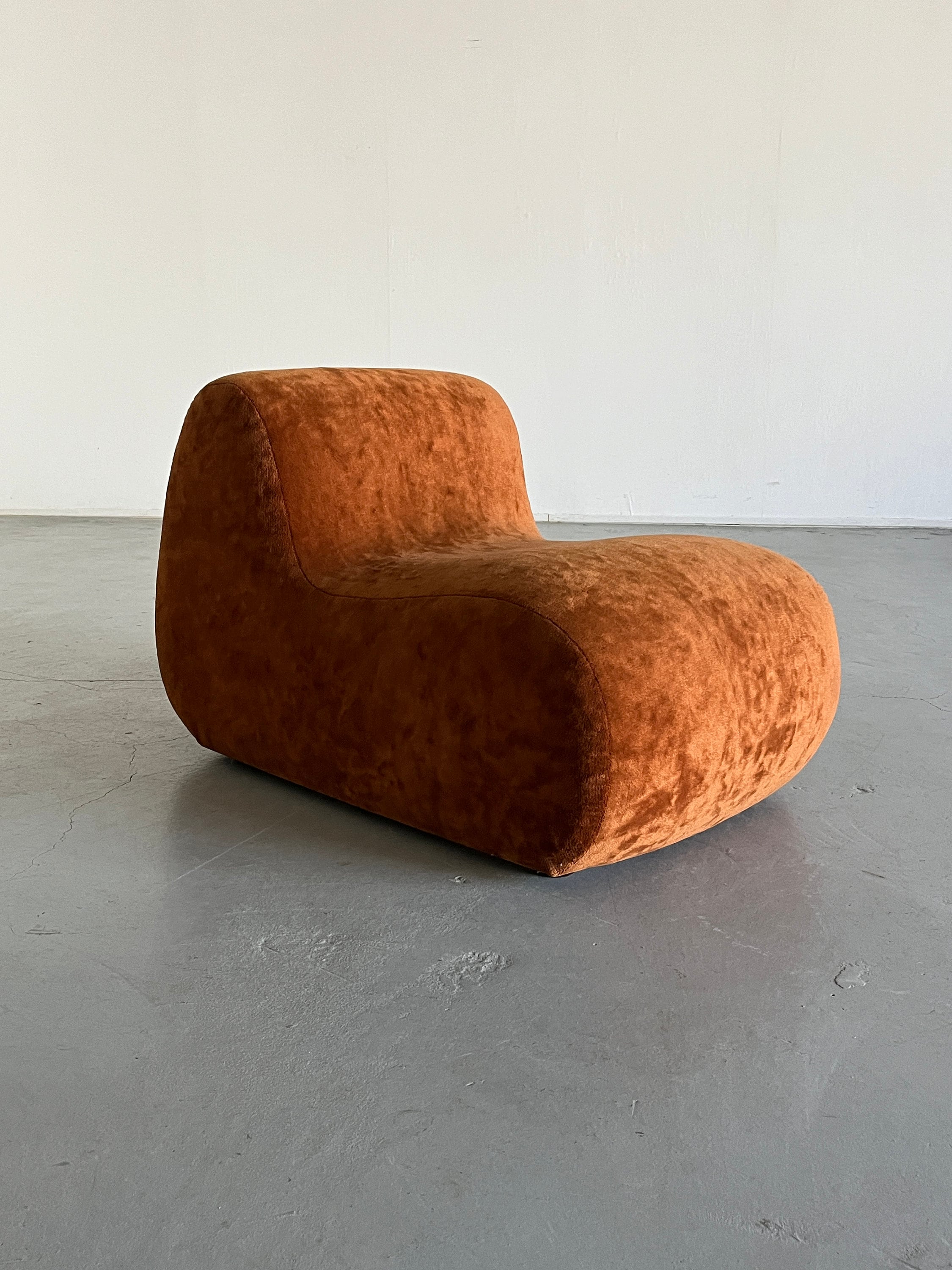 Mid-Century-Modern Lounge Chair in Velvet Fabric, 1970s Italy
