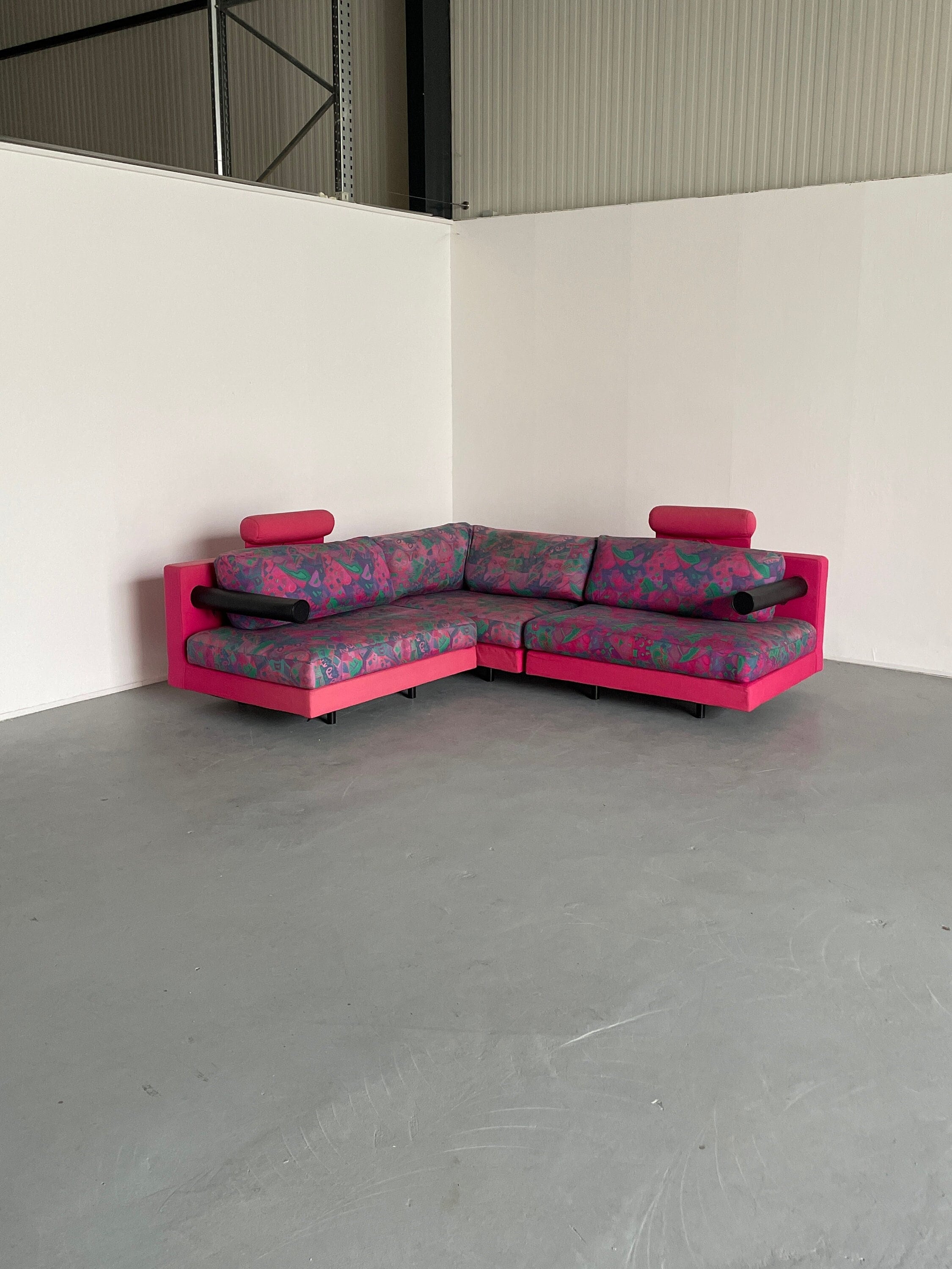 Memphis Design Postmodern 'Sity' Modular Sectional Sofa, Antonio Citterio for B&B Italia, 1972 / Rare and Early Original Production