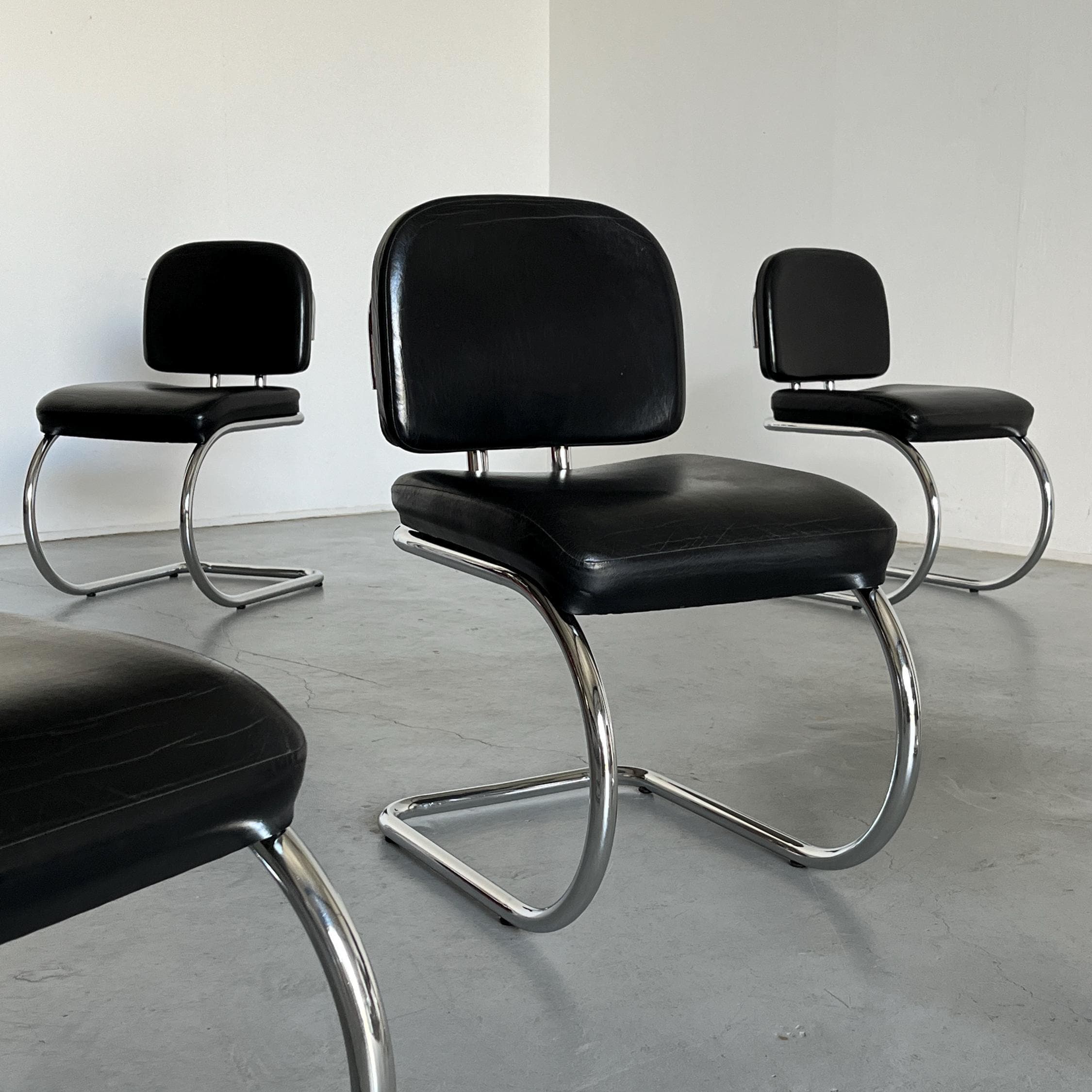 Curved Chrome Steel Cantilever Chairs, 1980s