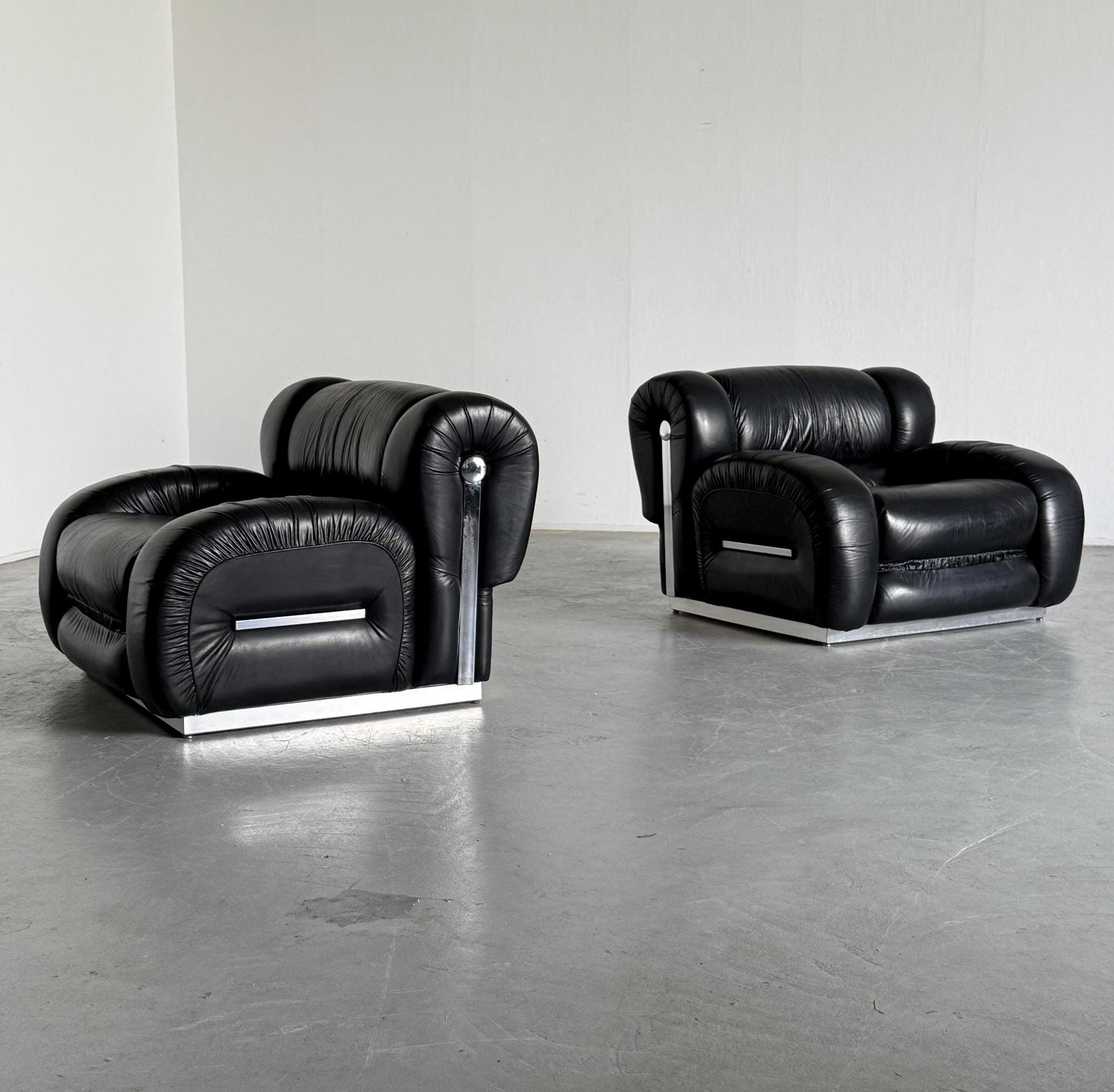 Pair of Italian Space Age Sculptural Cloud Lounge Chairs