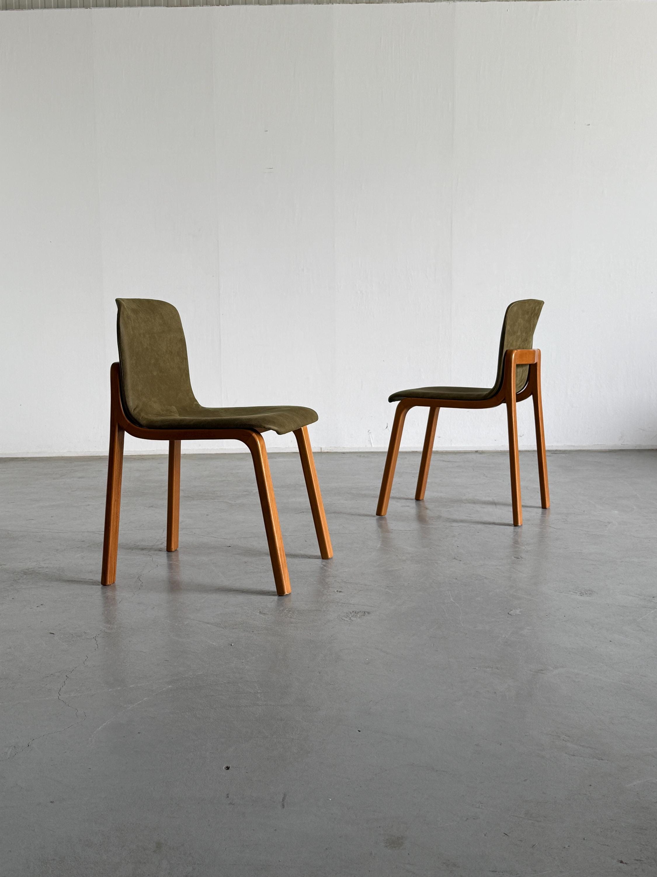 Pair of Elegant Bentwood Dining Chairs in Olive Green Padded Upholstery, 1970s