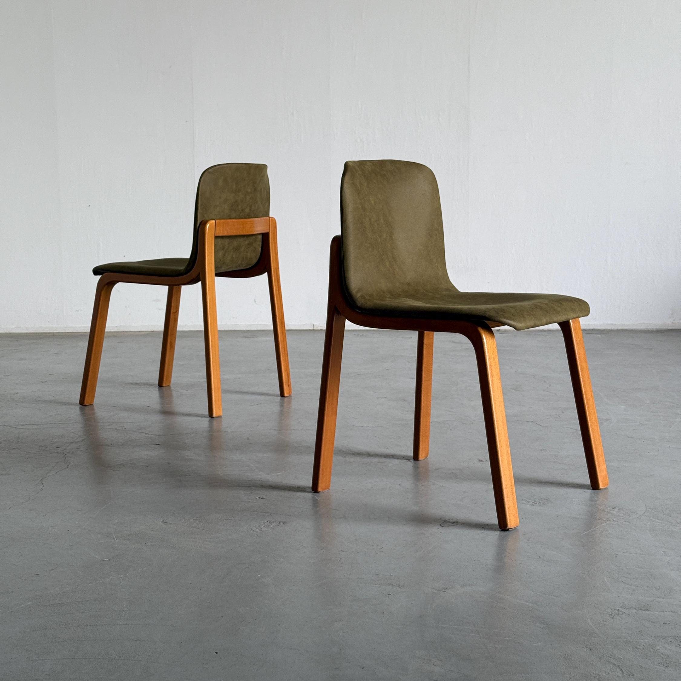 Pair of Elegant Bentwood Dining Chairs in Olive Green Padded Upholstery, 1970s