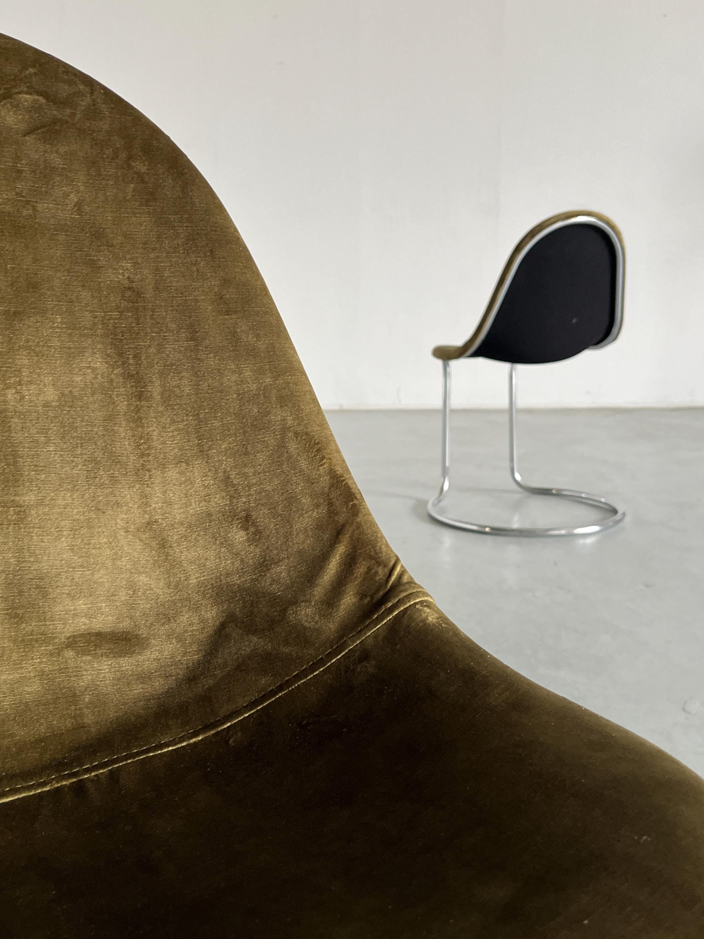 Maia Chairs by Giotto Stoppino For Bernini