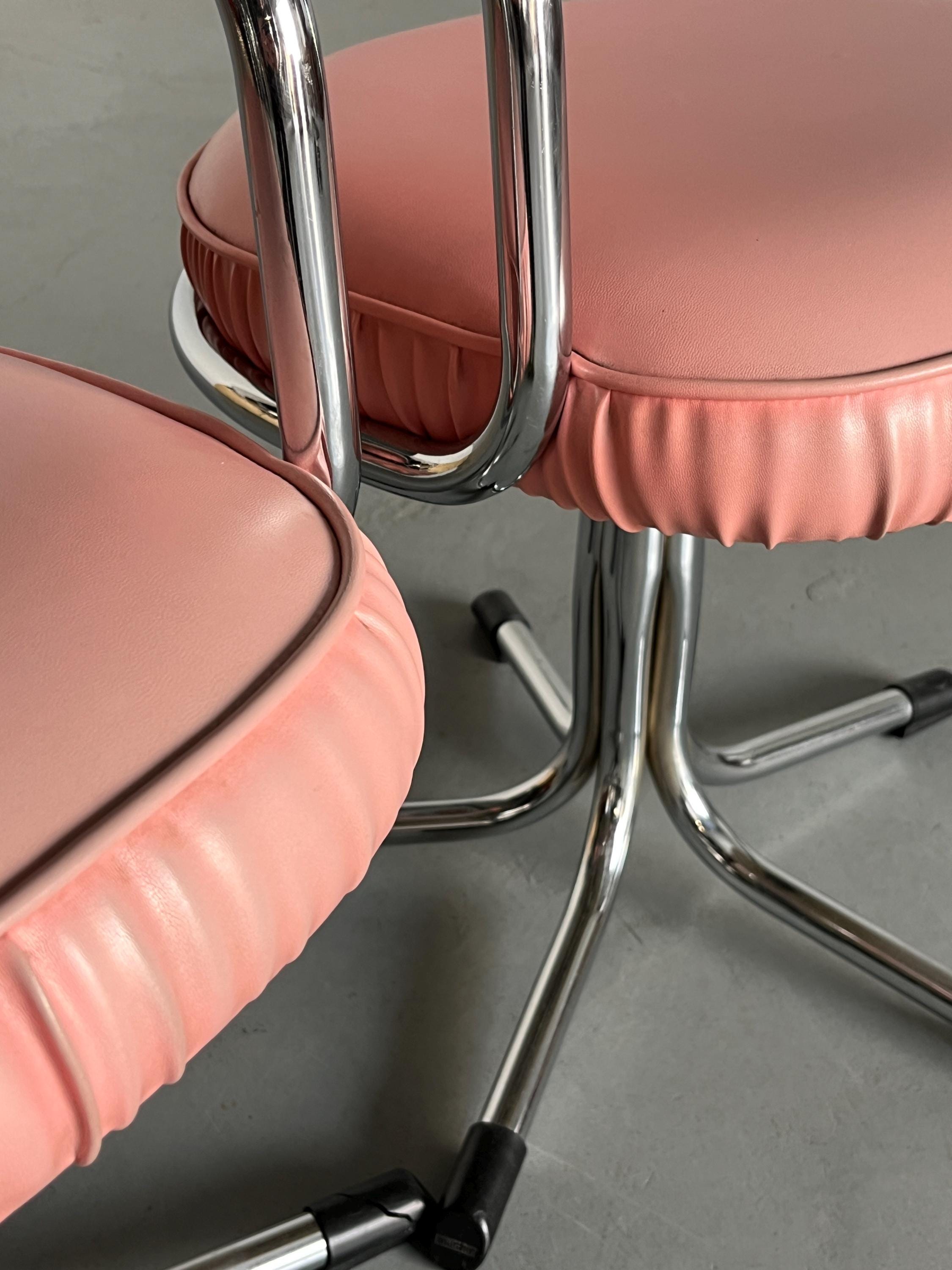 Swivel Armchairs in the style of Giotto Stoppino