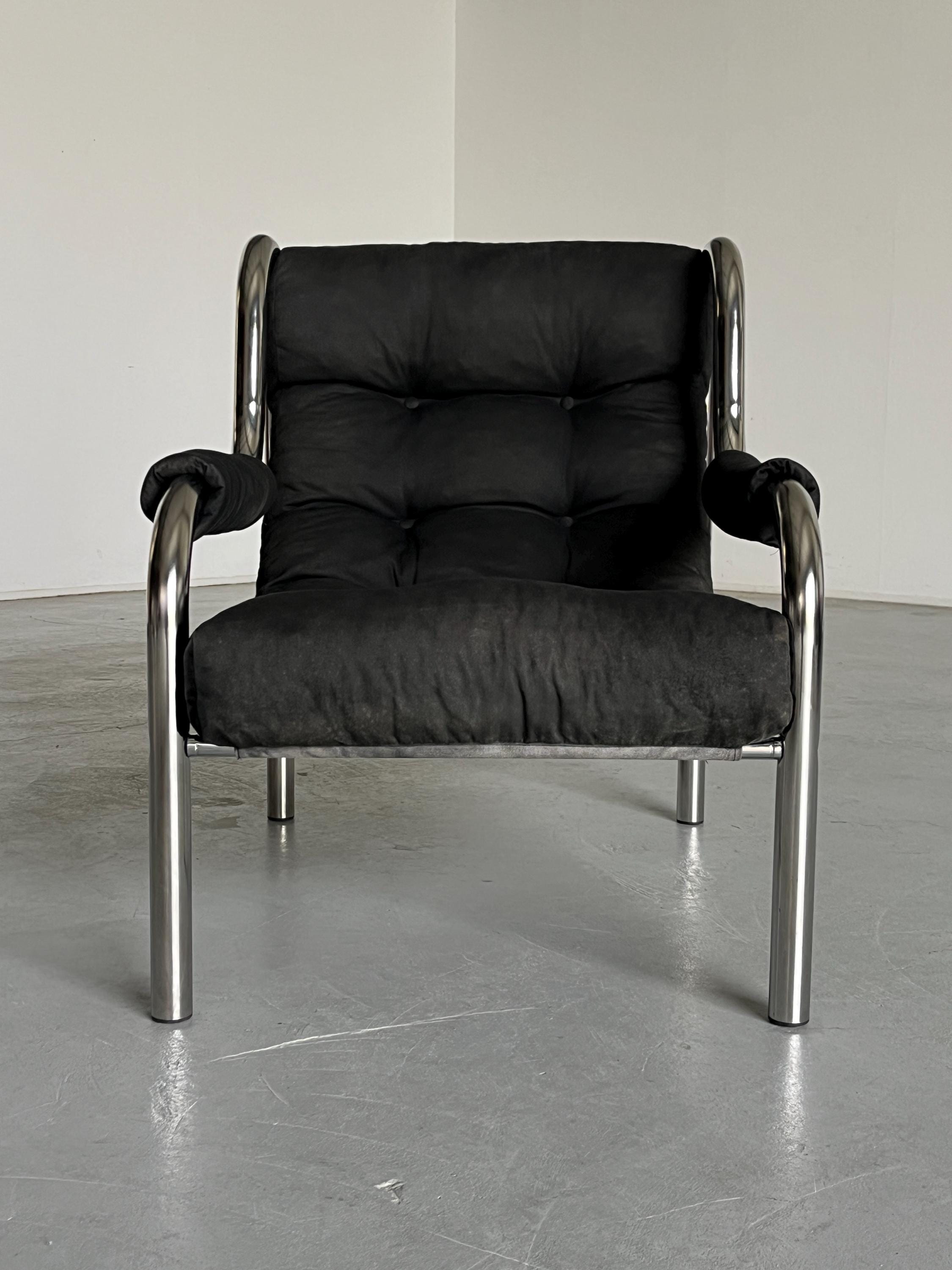 Vintage Mid-Century Modern Lounge Chair in Black Upholstery and Chrome Tubular Steel, Bauhaus Style, 1990s Italy