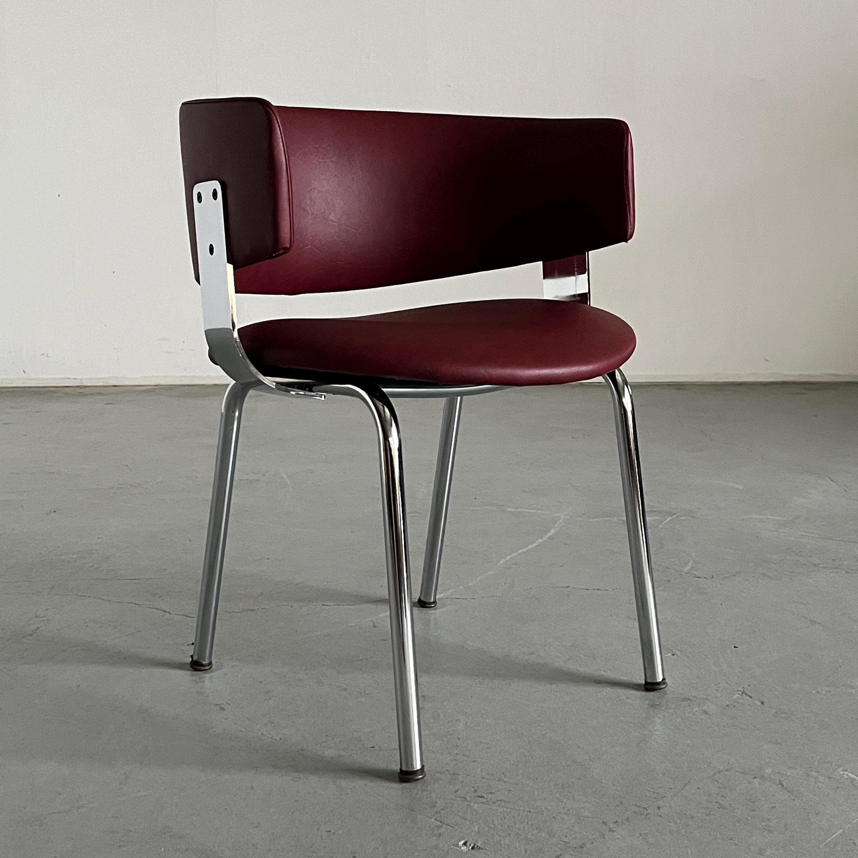 Vintage Mid-Century Modern Armchair in Bourdeaux Faux Leather and Chromed Steel, Bauhaus Style, Italy 1980s