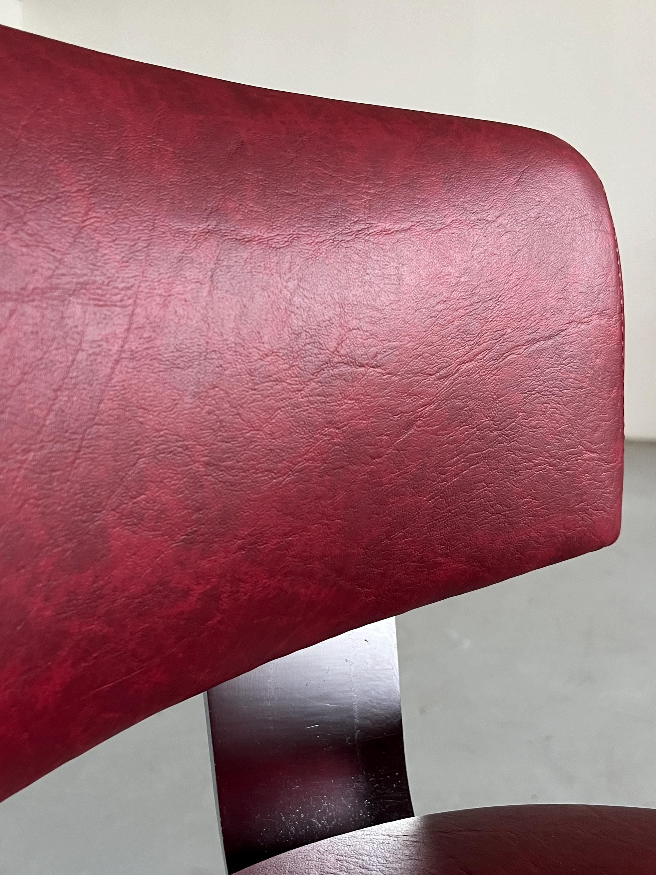 Vintage Mid-Century Modern Armchair in Bourdeaux Faux Leather and Chromed Steel, Bauhaus Style, Italy 1980s
