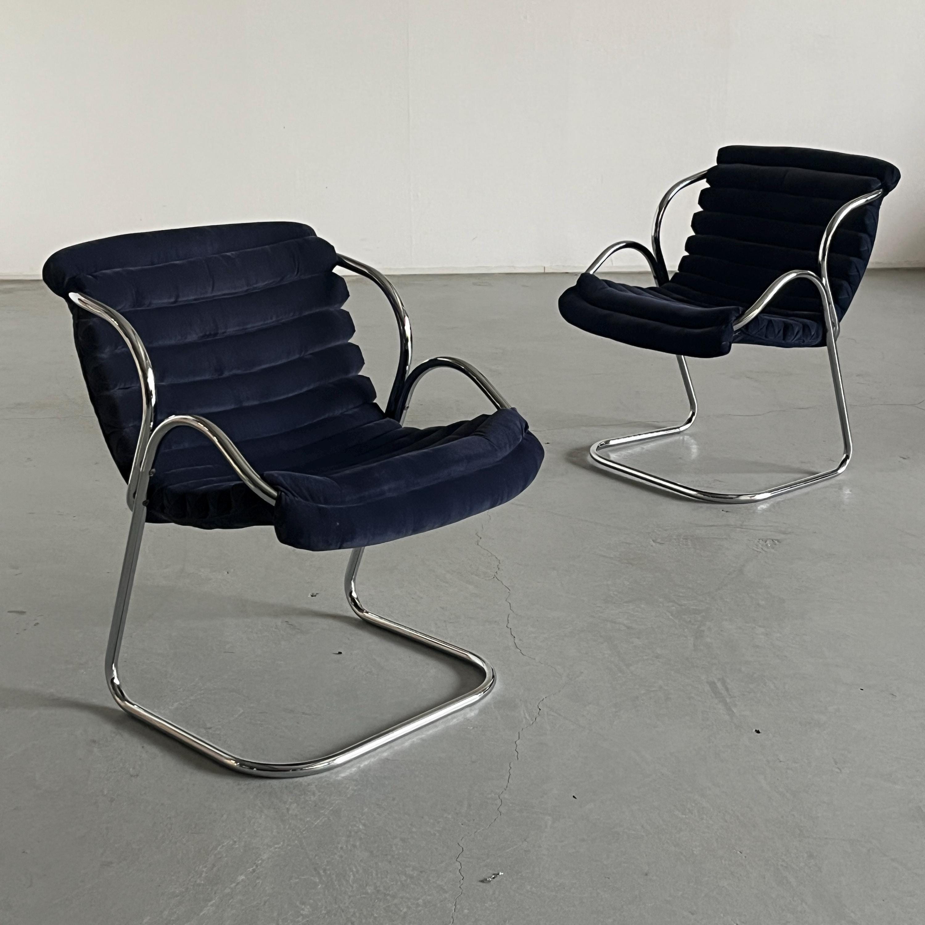 Modernist Armchair in Blue Velvet Upholstery