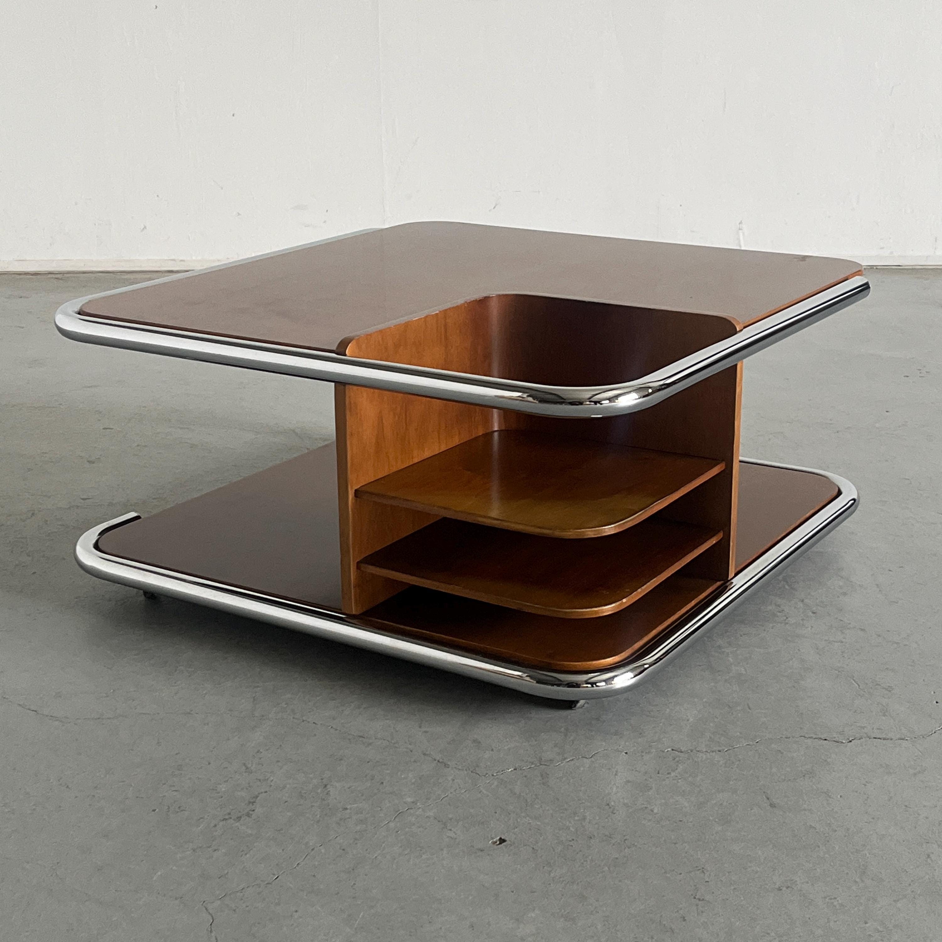 Italian Mid-Century Coffee Table in Chromed Steel and Walnut