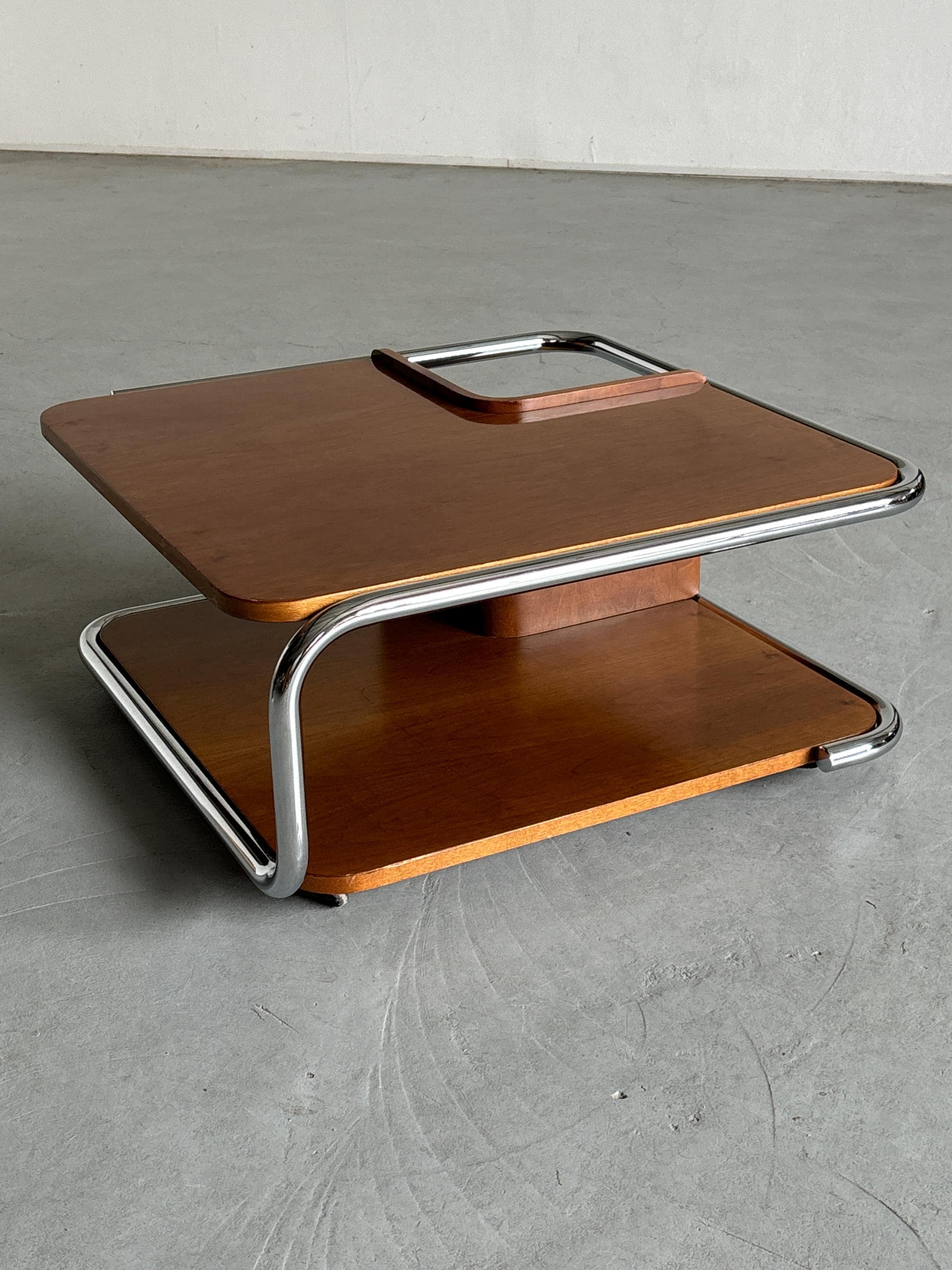 Italian Mid-Century Coffee Table in Chromed Steel and Walnut