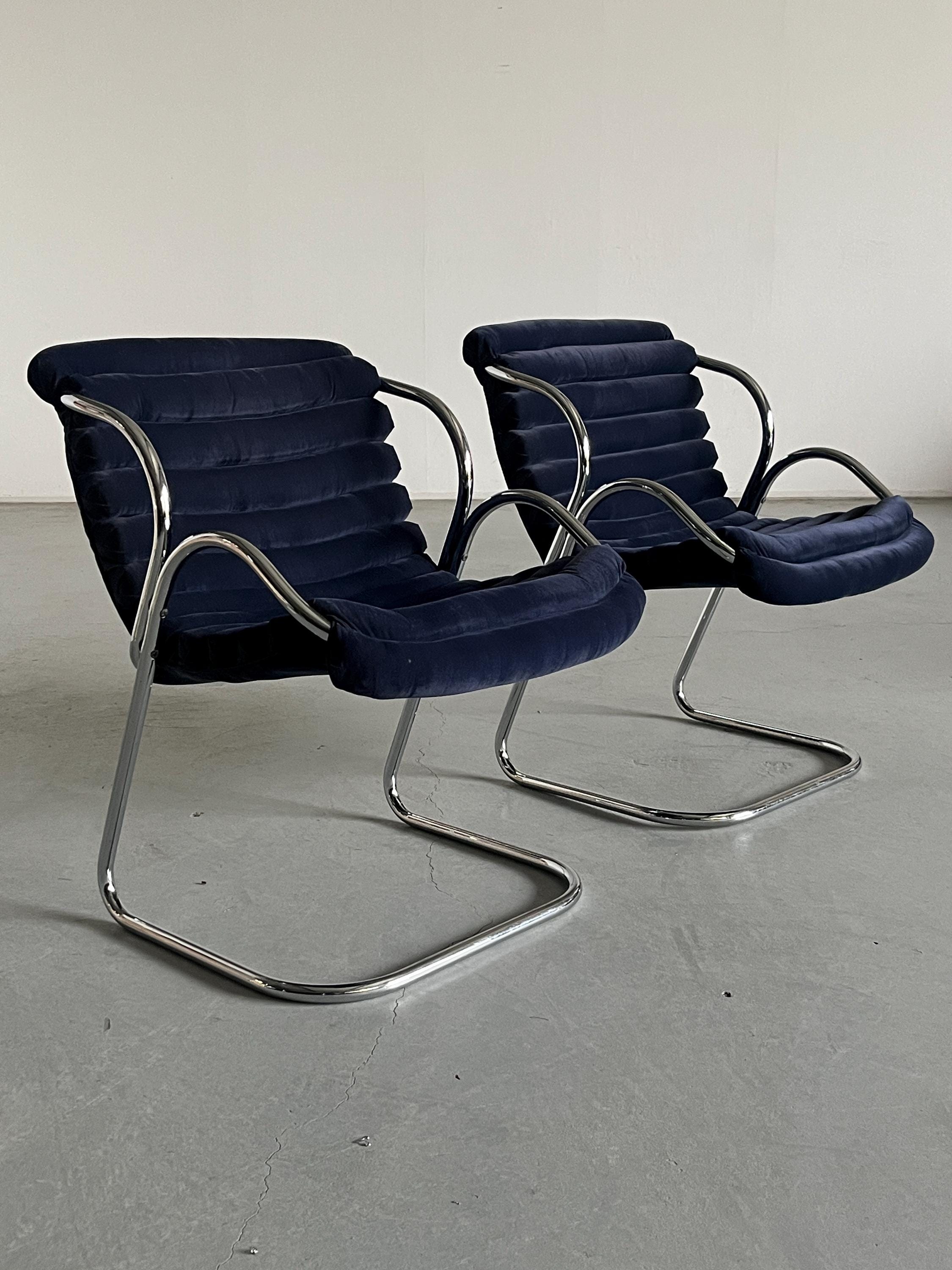 Modernist Armchair in Blue Velvet Upholstery