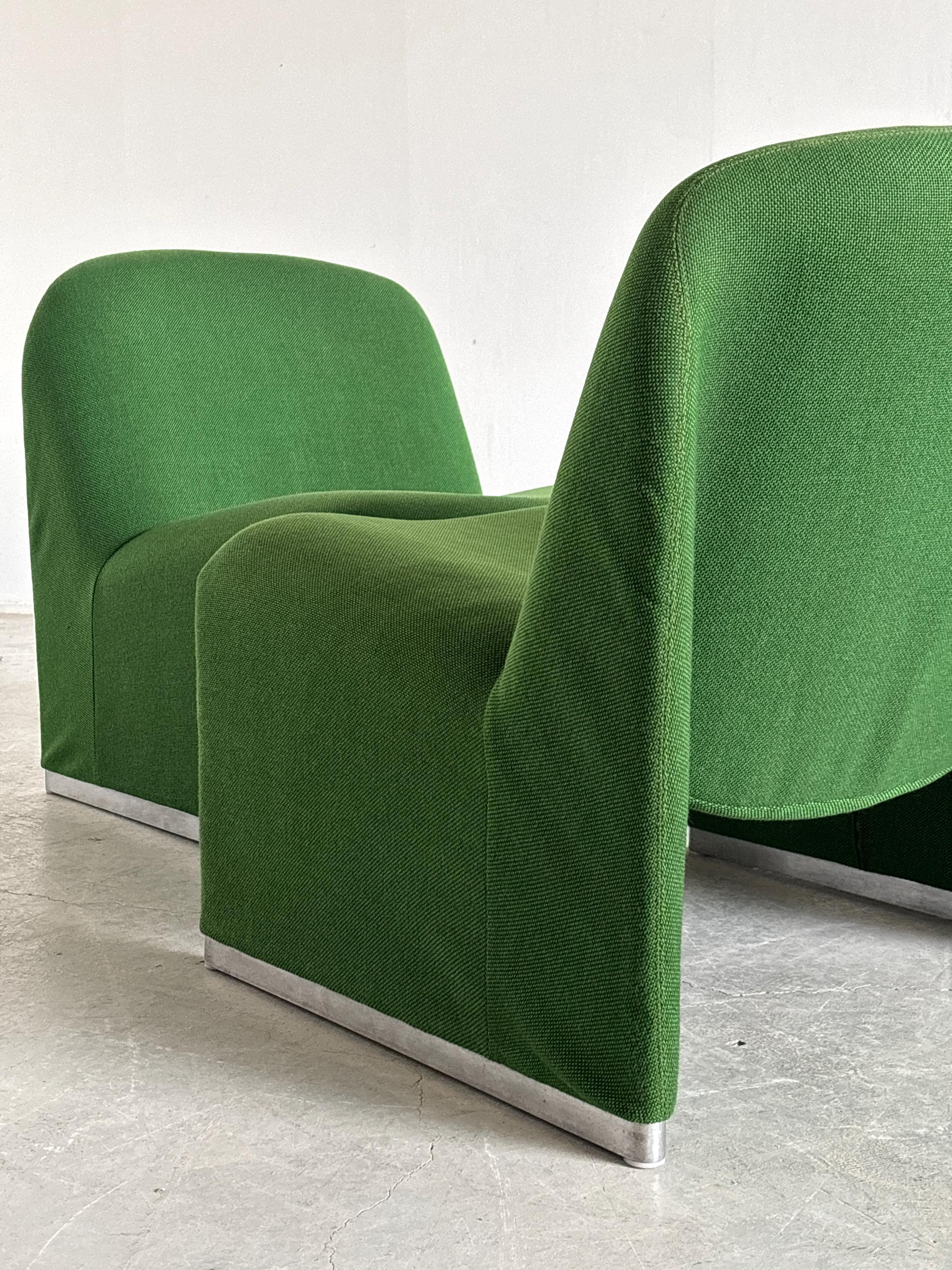 'Alky' chairs by Giancarlo Piretti for Anonima Castelli