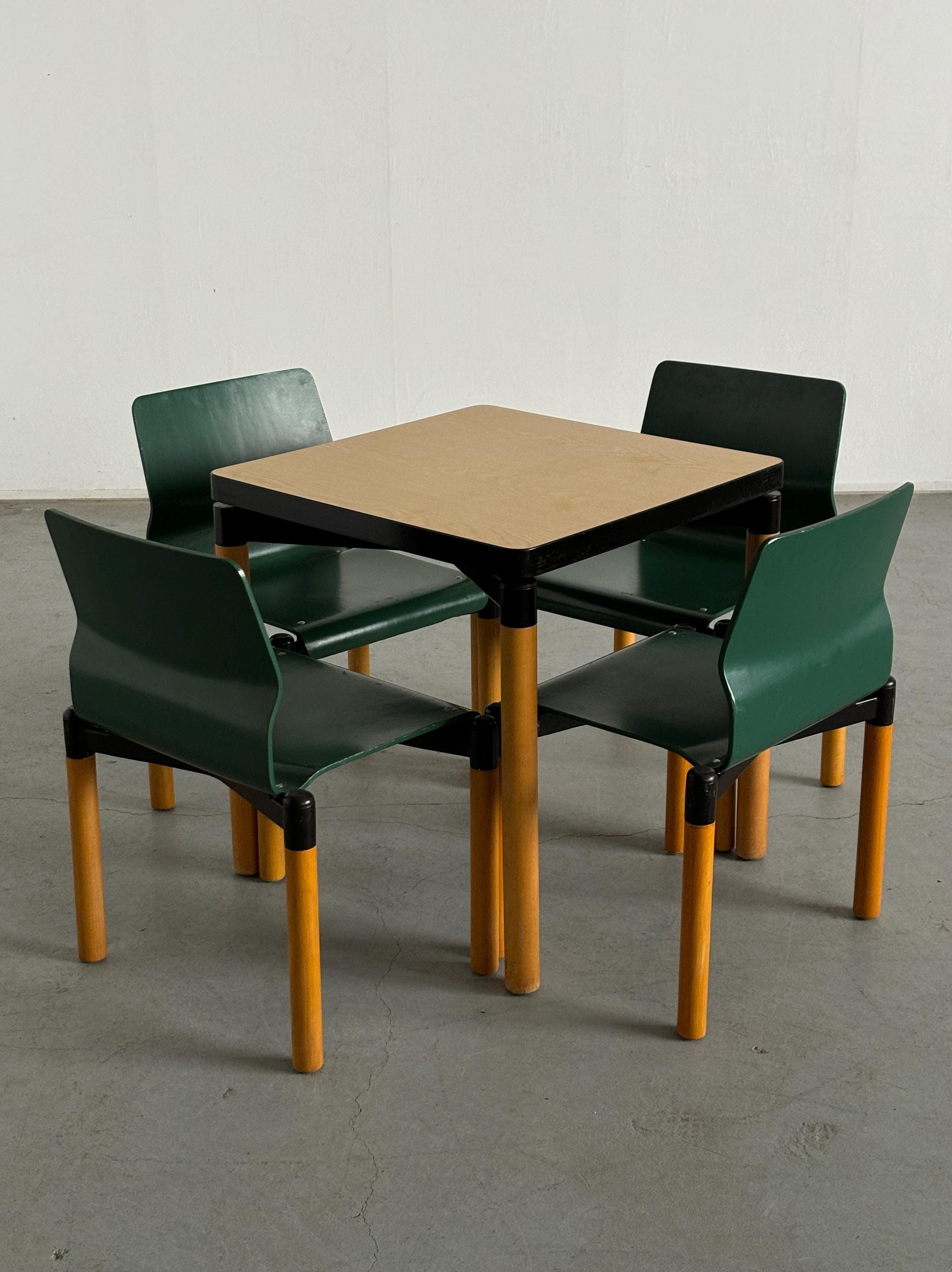 Dining Set by Froscher Sitform