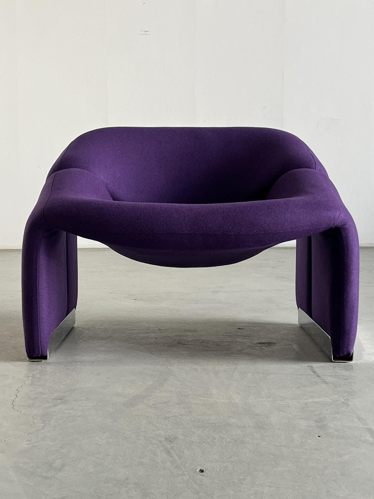 Iconic F598 ‘Groovy’ Chair by Pierre Paulin