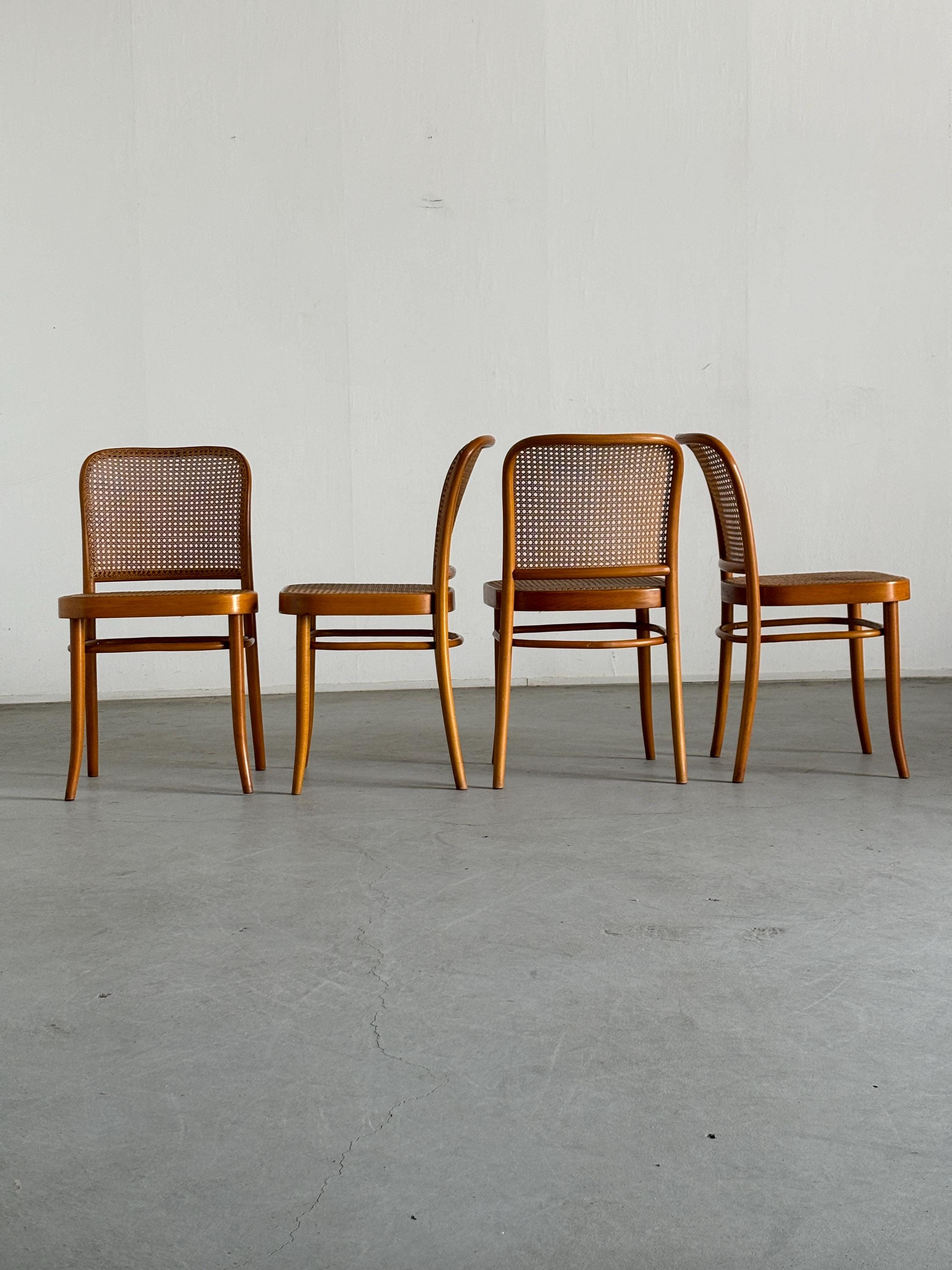 Original Thonet No.811 'Prague' Chair by Josef Hoffman